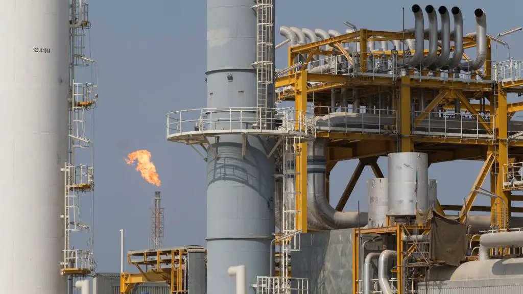 #IranWar‌ #IranRevolution2026‌ Israel-US forces attacked the largest natural gas field of the world South Pars located at the offshore of Iran-Qatar

Now Iran might attack the Gulf countries as retaliation. That doesn't stop there &amp; it has its own cascading effect 

The real war