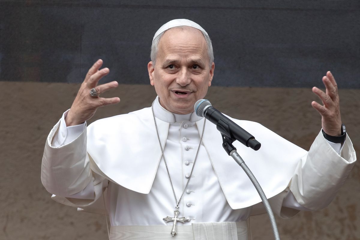 snopes.com tweet media