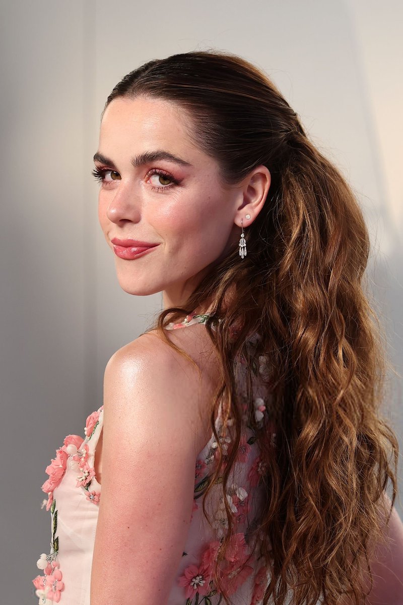 best of kiernan shipka tweet media