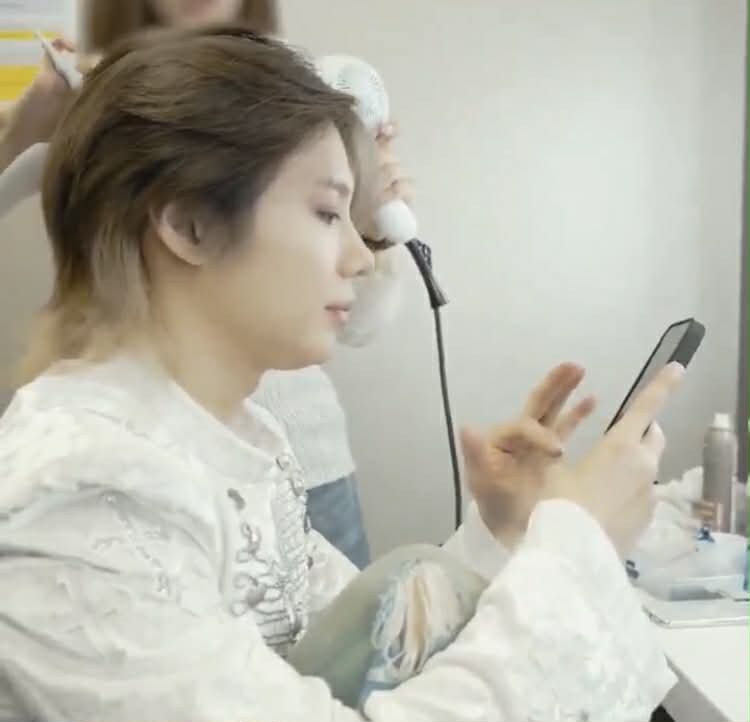 Jen Singleton (Jen Lee) tweet media