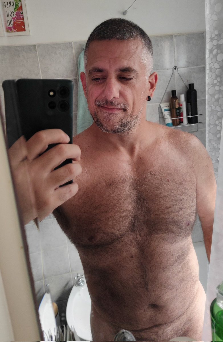 Esteban45 tweet media