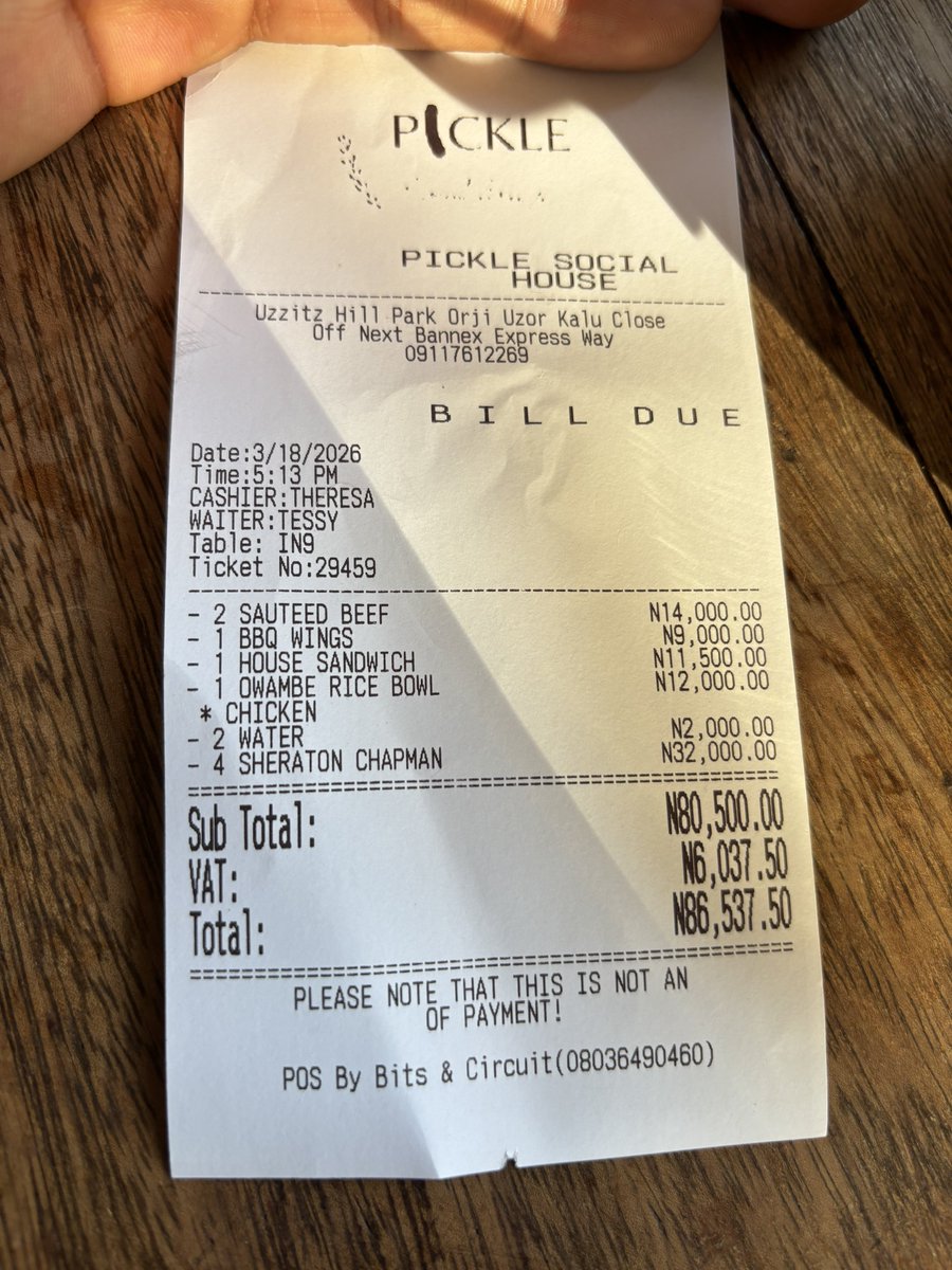 Okorooo🌴 tweet media