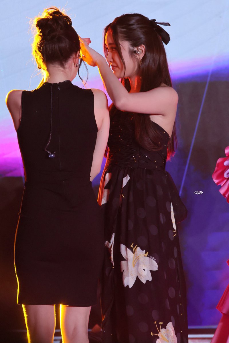 แฮปปี้เนส tweet media