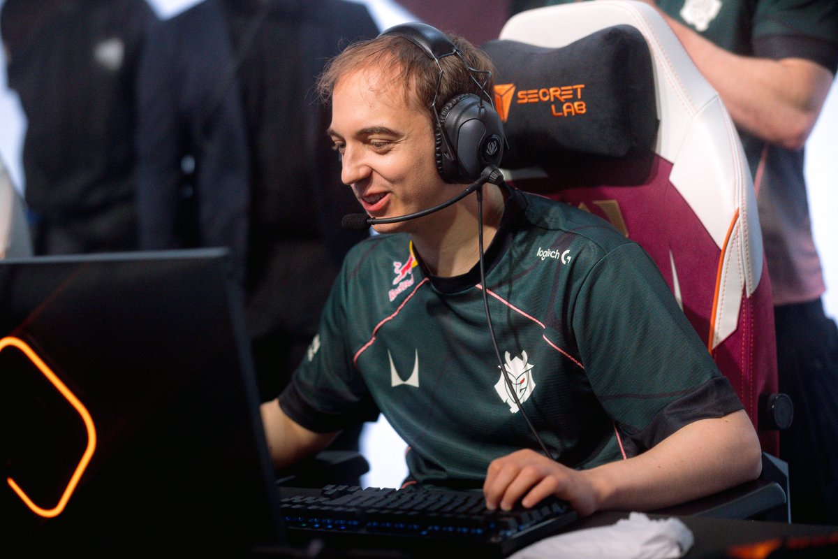 LEC tweet media