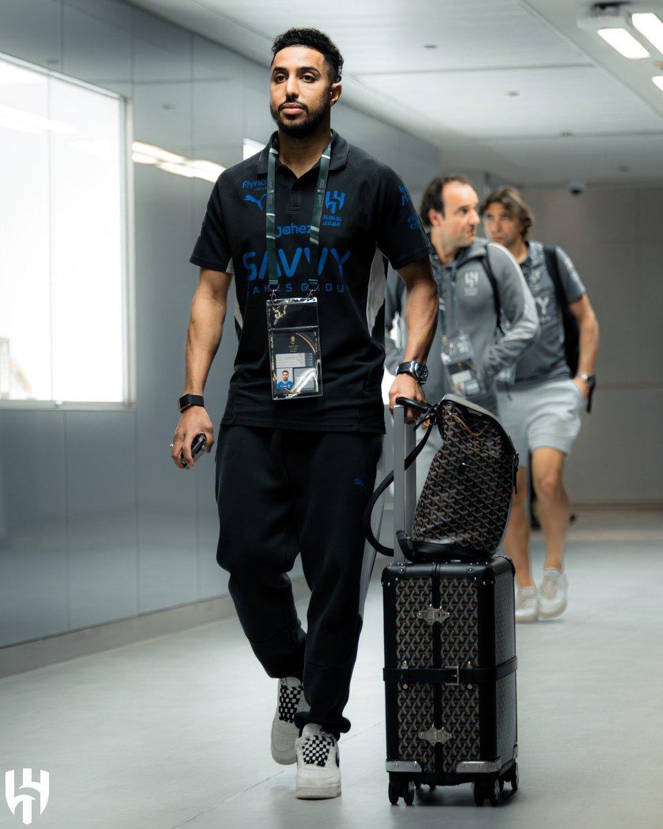 المدرج الأزرق tweet media