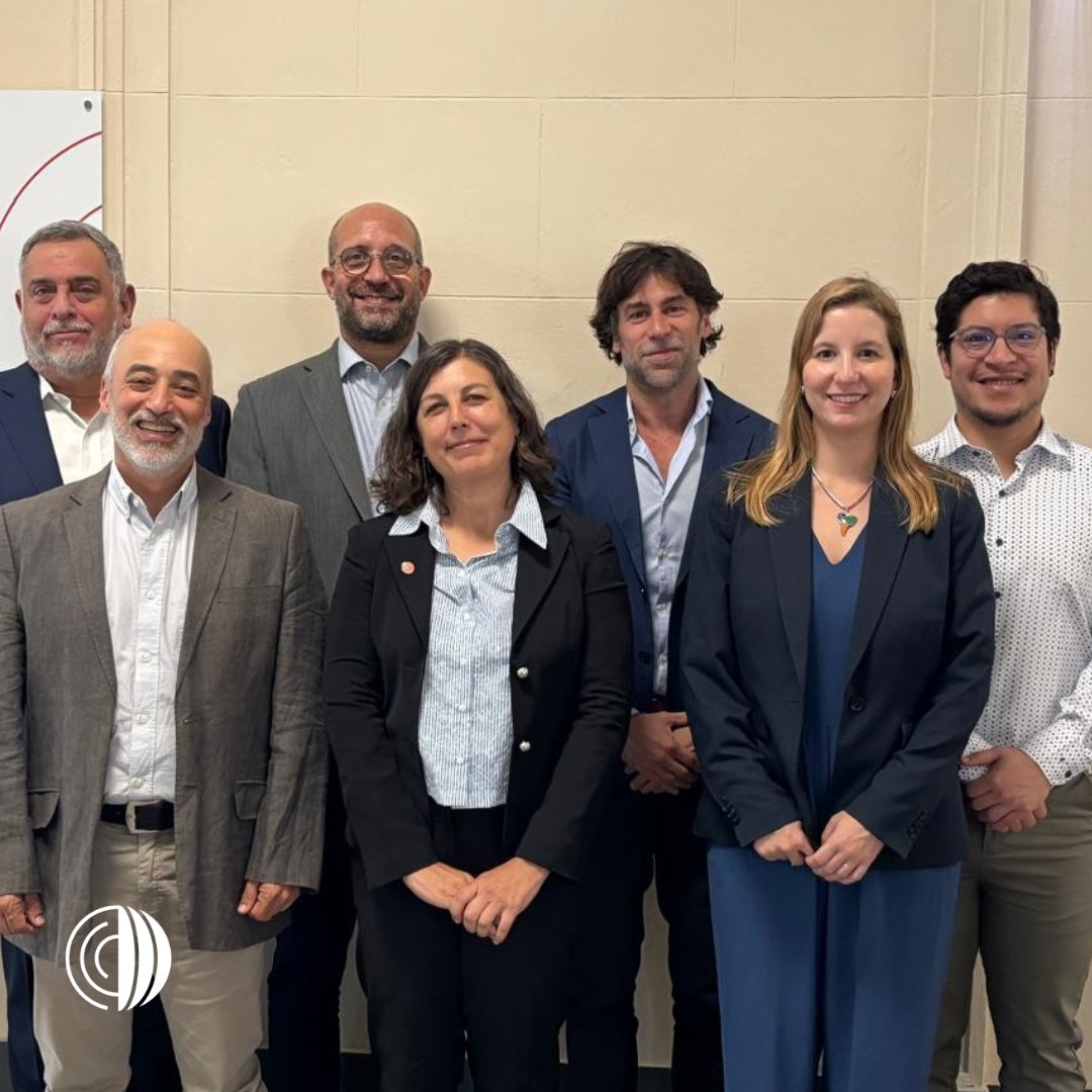 WOAH_Americas's tweet photo. Hoy y mañana se está llevando a cabo la Reunión Regional de Coordinación sobre #UnaSolaSalud.

Representantes de la Alianza Cuatripartita y organizaciones regionales se reúnen para fortalecer la cooperación frente a desafíos como las zoonosis y la resistencia a los antimicrobianos.

Este encuentro se enmarca en la implementación del Plan de Acción Conjunto Una Sola Salud, impulsando acciones concretas en la región.

Accede al plan 👉https://t.co/C2h6fyA6kO

@FAOAmericas @unep_espanol @opsoms @OIRSAoficial @IICAnoticias