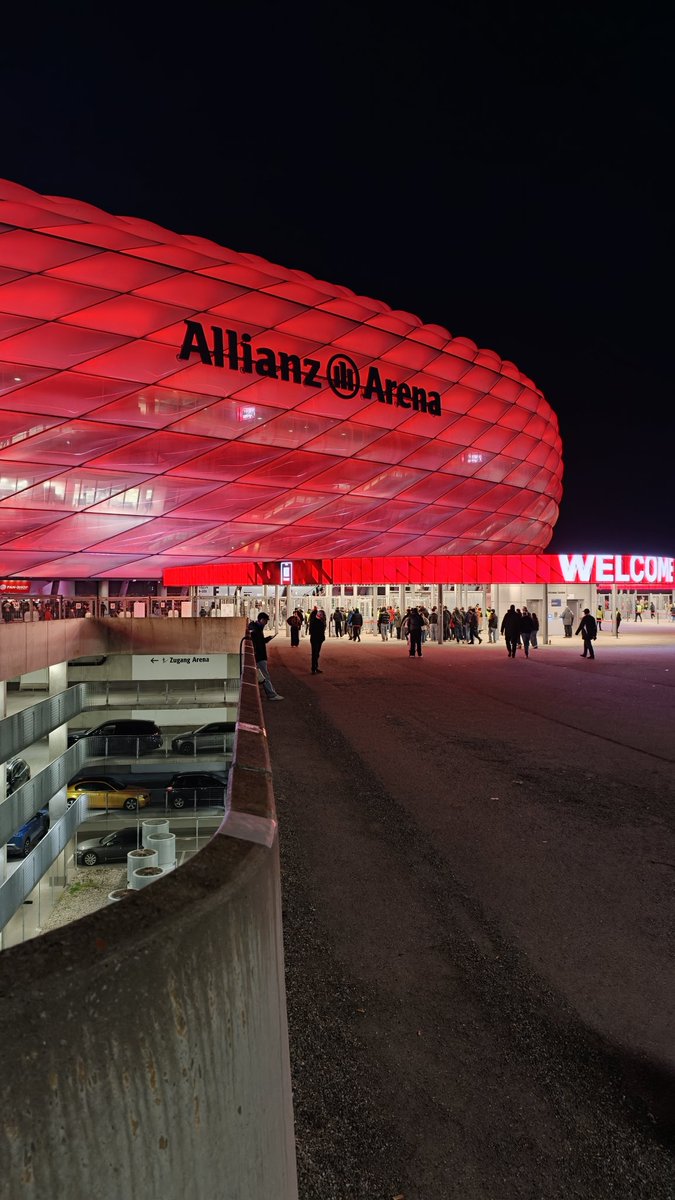 Wir gehen rein 🤌😘 #FCBATA #Packmas