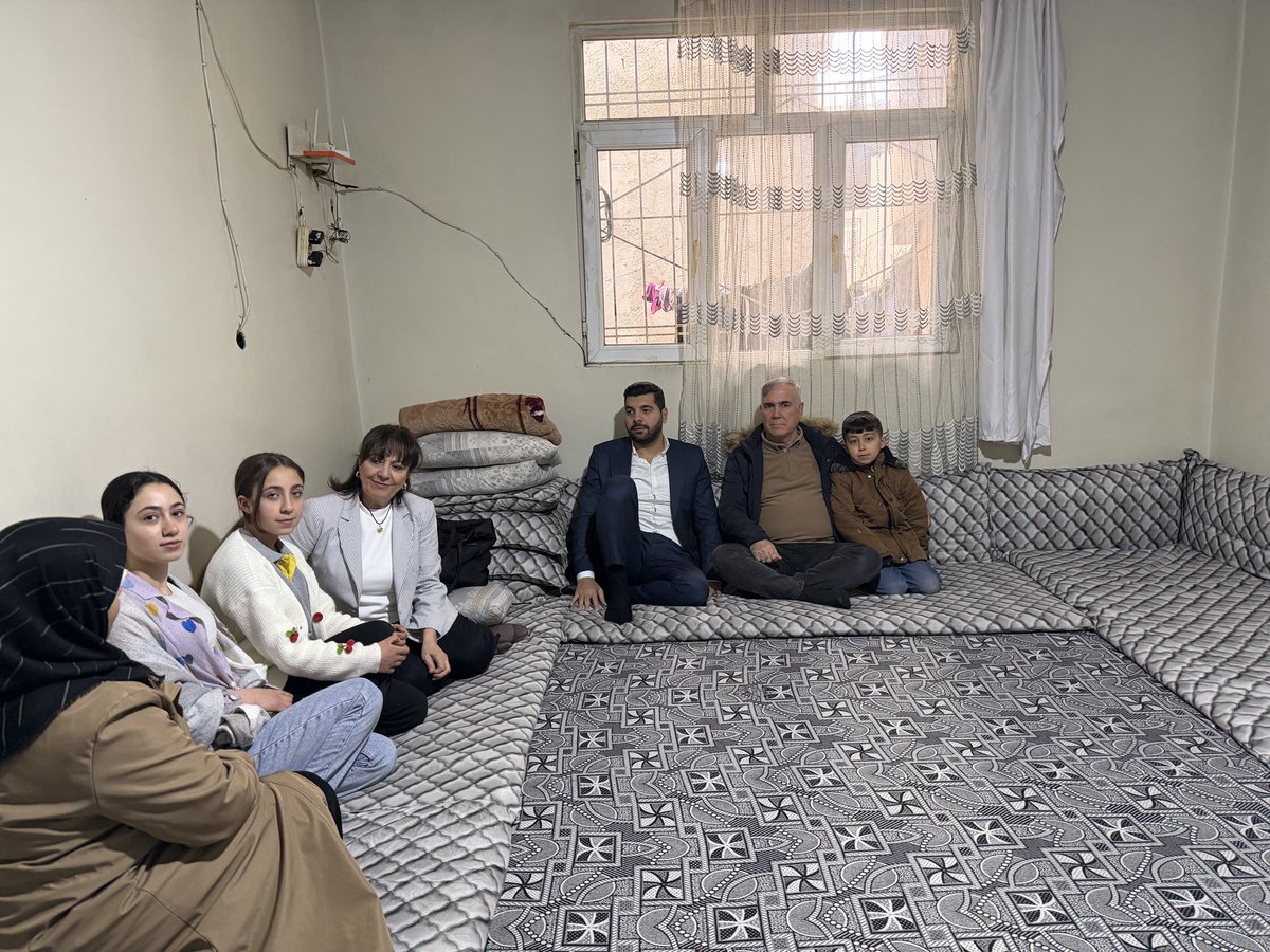 İl Başkanlığımızın hazırlamış olduğu Ramazan ayı programı çerçevesinde il yönetim kurulu üyemiz <a href="/AdaletKESKN2/">Adalet Keskin</a> ile birlikte Kayapınar ilçemizde hane ziyaretleri gerçekleştirdik.Cumhurbaşkanımızın ve İl Başkanımızın selamlarını ilettik. 
<a href="/akpartidbakir/">AK Parti Diyarbakır</a> 
<a href="/omer_iler/">Ömer İler</a>
<a href="/AvukatErsanAksu/">Ersan AKSU🇹🇷</a>