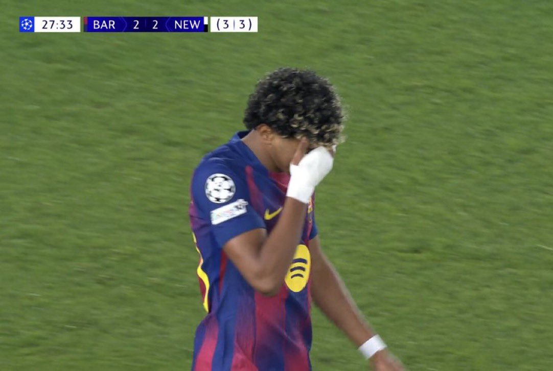 ساخر tweet media