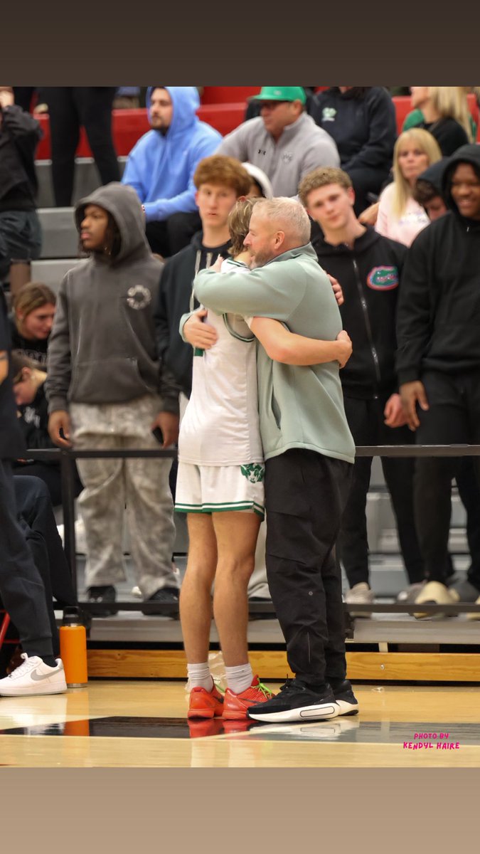 Ben Cosgrove tweet media