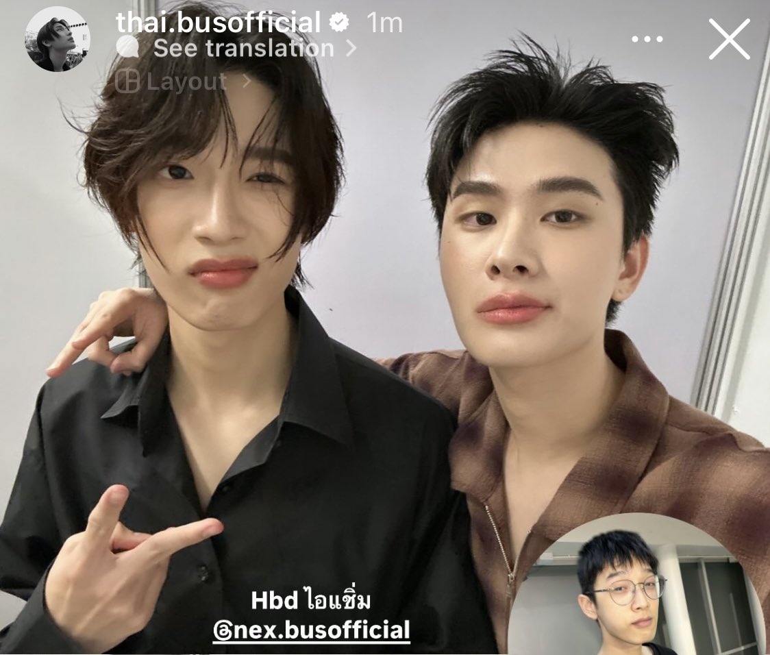 mamohyung's tweet photo. 19 ขวบ “ BD ไอ่ตูดหมึก ”
20 ขวบ ”Hbd ไอแชิ่ม “
21 ขวบ “ bd นะ “

ฮีเขียนสั้นลงทุกปี https://t.co/Hy4boXC9Sa