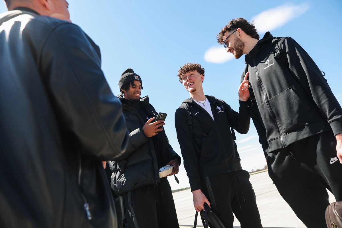 Furman Paladins tweet media