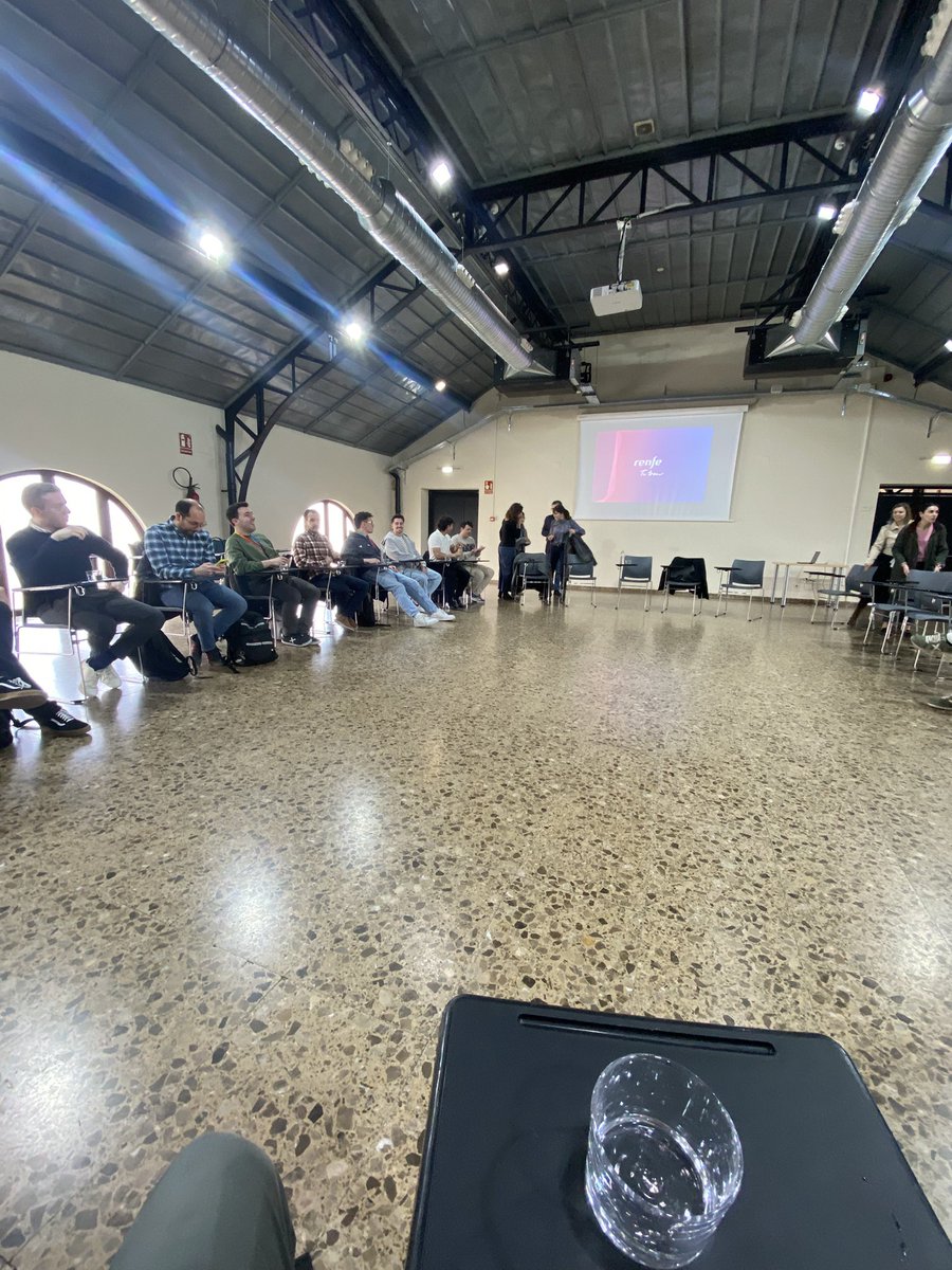 Charlie White tweet media