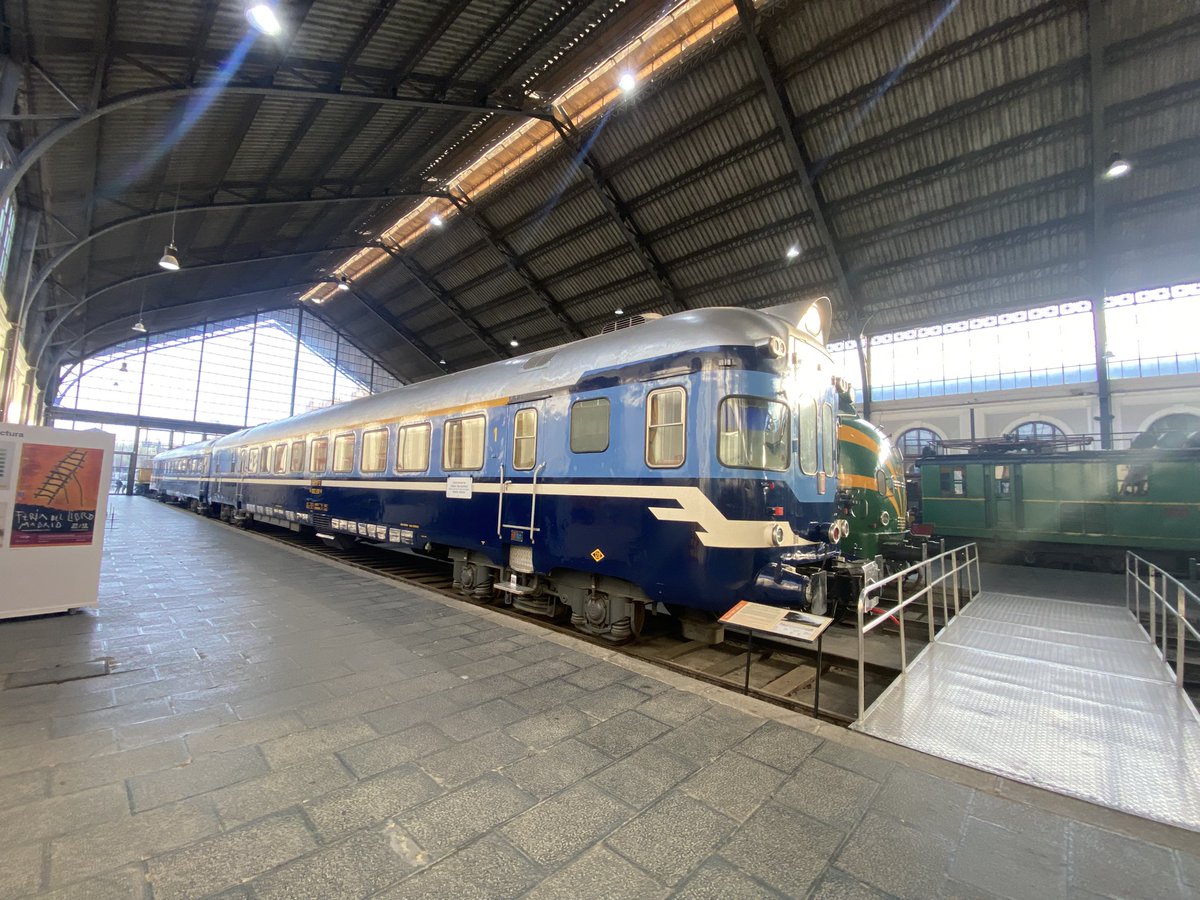 Charlie White tweet media