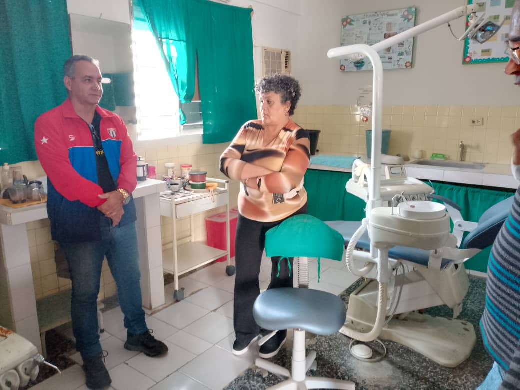 Este miércoles intercambiamos con personal médico y pobladores en el policlínico, el SAF y consultorio médico de CP, San Antonio de las Vegas, de capital de #Mayabeque
#CubaEstáFirme