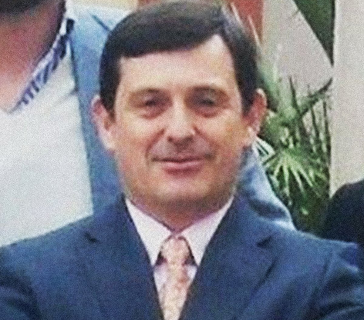 Robe ❤️🇹🇷🇪🇸 🐈⬛🐈🐈⬛🕶️🌹🌹🌹 tweet media