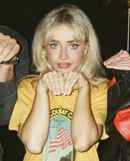 emily 𓈒𓏸.°• tweet media