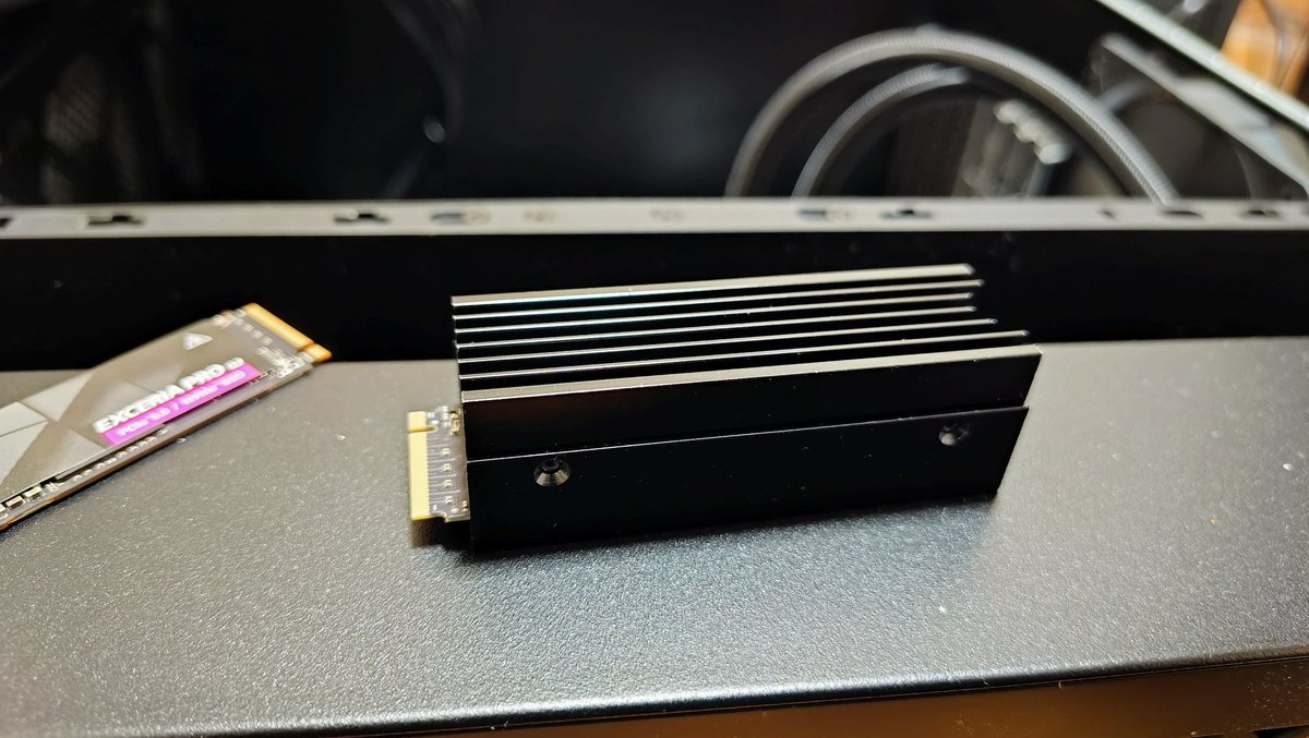 みさいる tweet media