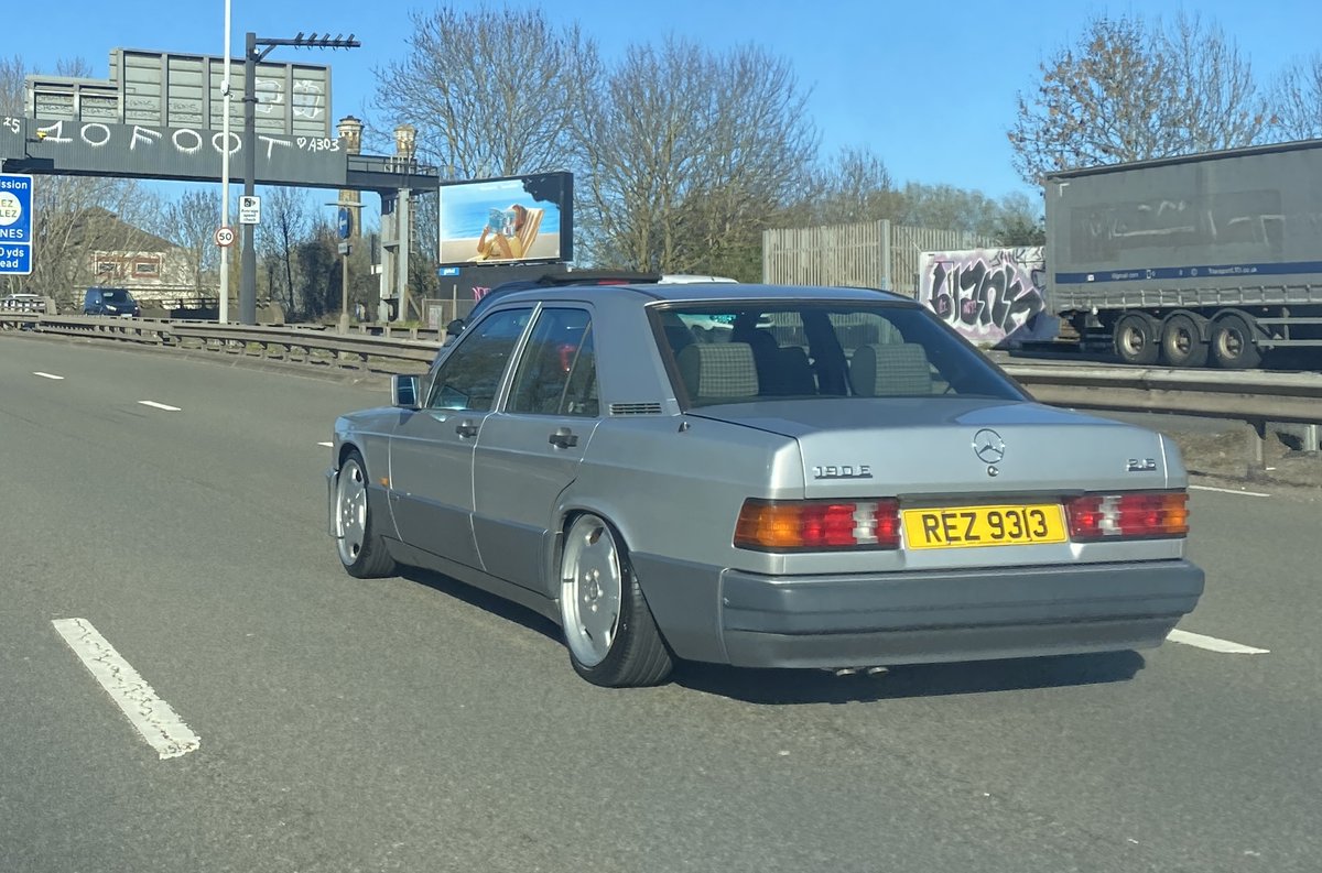 James Elliott tweet media