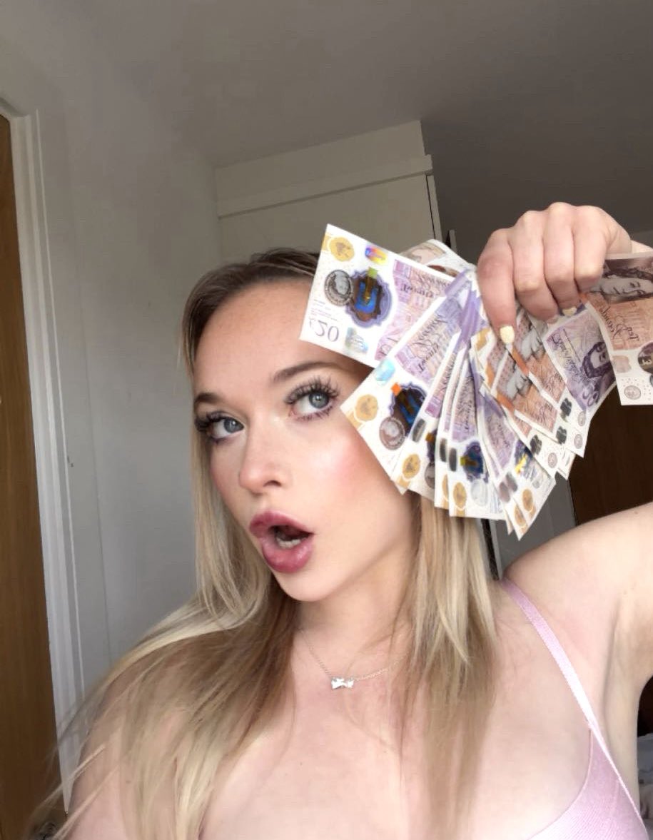 𝓟𝓲𝓷𝓴𝓟𝓻𝓲𝓷𝓬𝓮𝓼𝓼👸🏼Findom 𝓑𝓻𝓪𝓽 tweet media