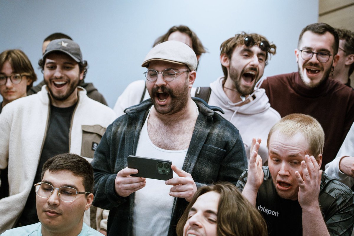 Aix Arena tweet media