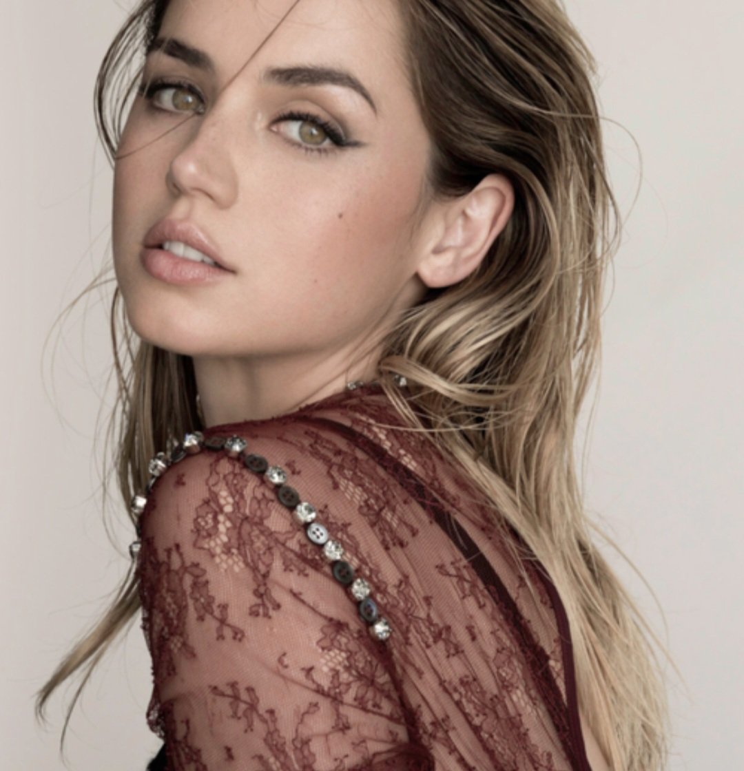 Athena M.Kresley tweet media