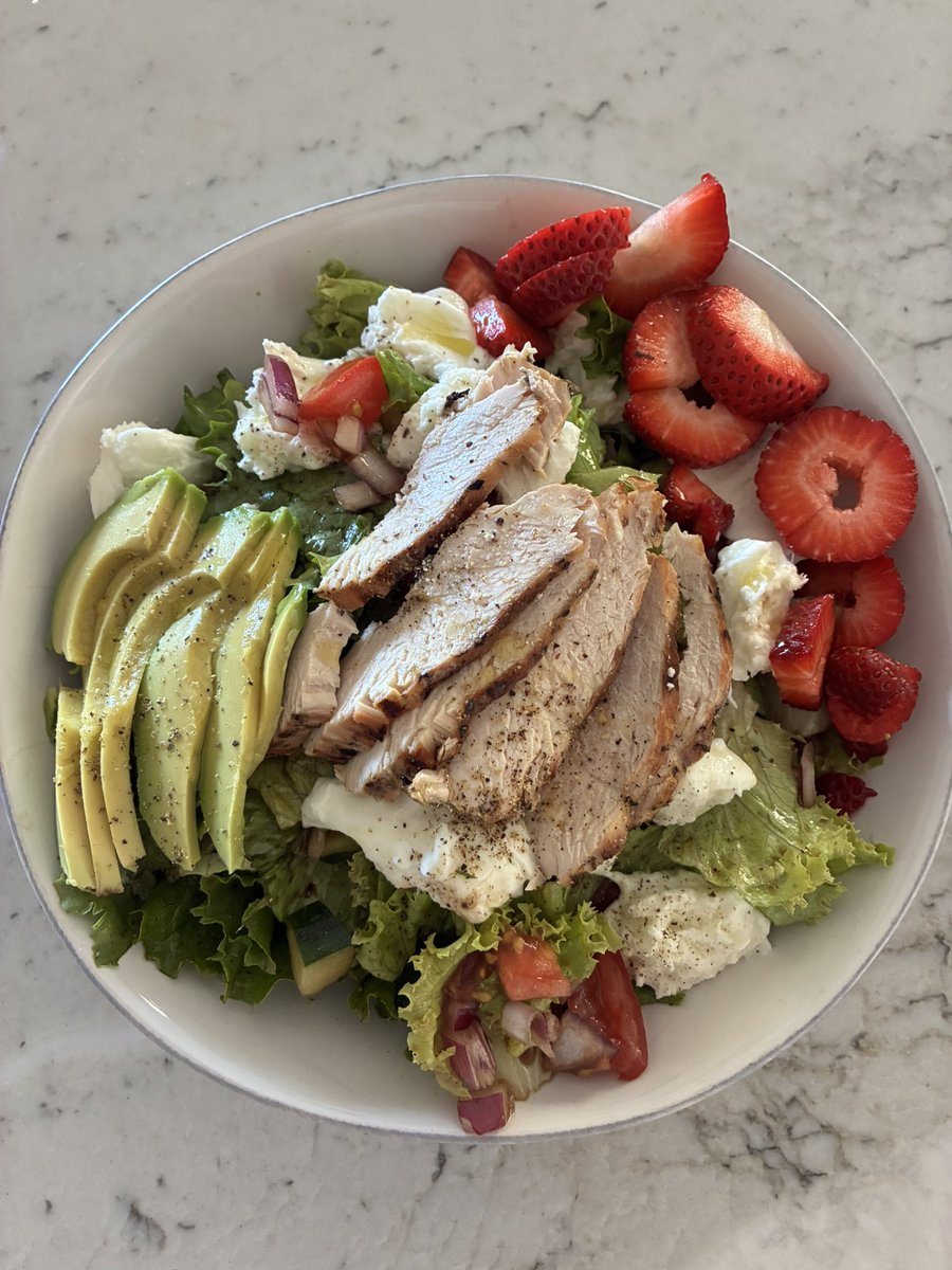 Mike Umbro 🪃 tweet media