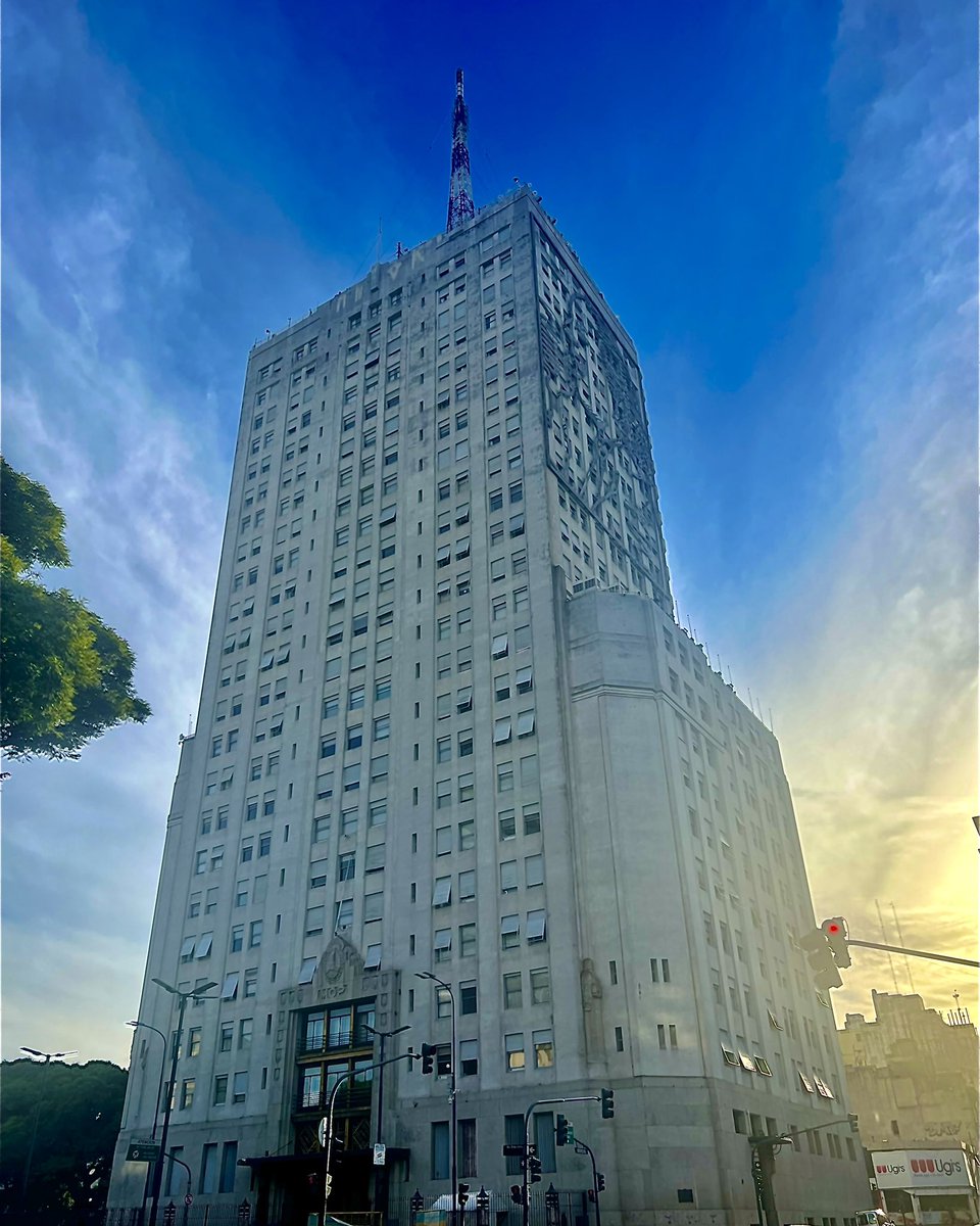 Steve Wright tweet media