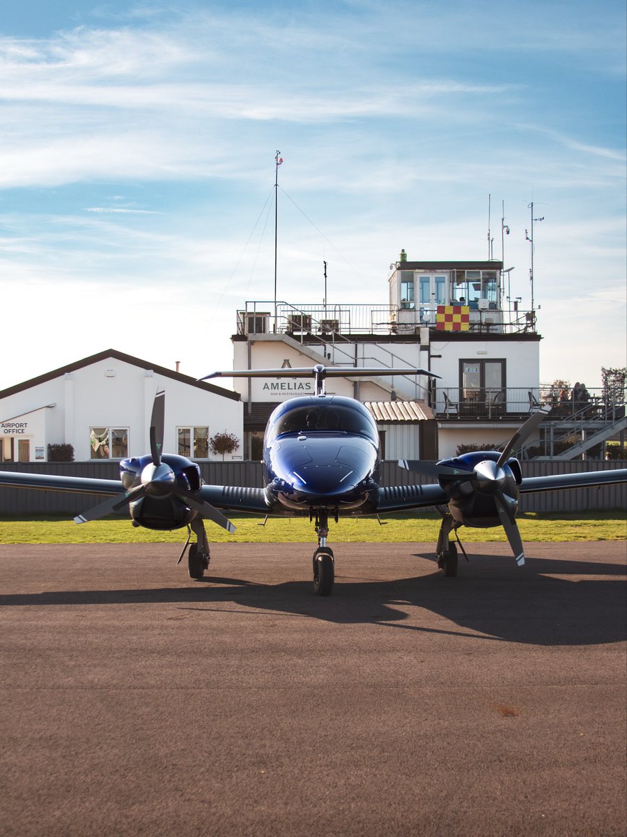 Wolverhampton Halfpenny Green Airport tweet media