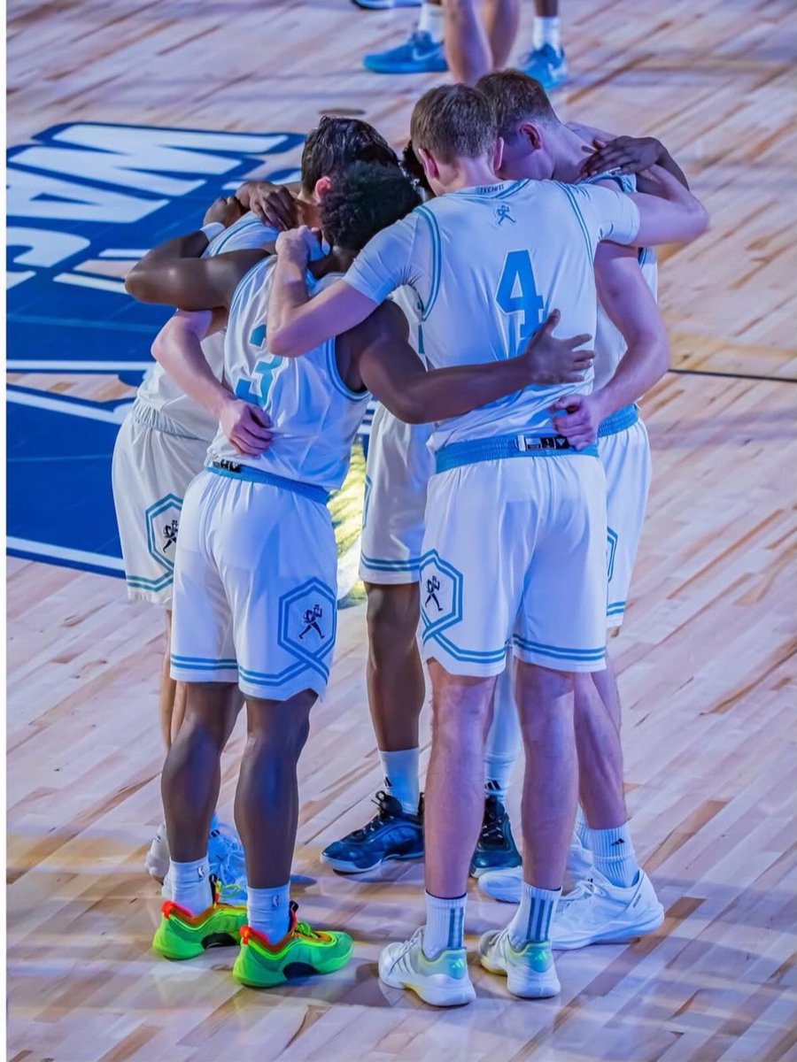 ʙʀʏsᴏɴ sᴍɪᴛʜ tweet media