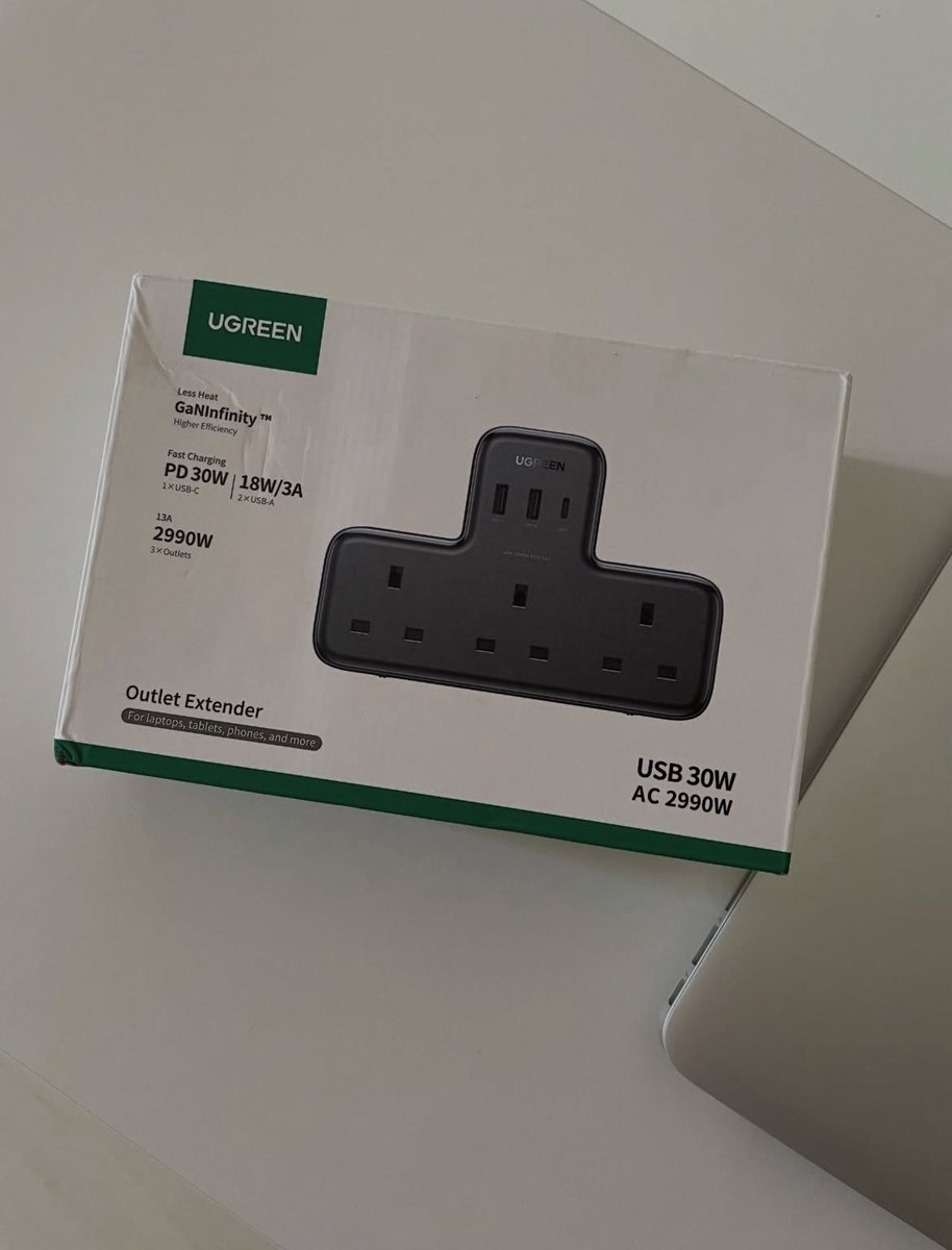 iamaninet's tweet photo. لو تسألوني وش افضل شى دفعتي عليه فلوس أقولكم هذه UGREEN Outlet Extender، اللي شريتها من @ugreen_official خصوصا لو ماعندك في غرفتك او شقتك إلا مدخل كهرباء واحد هذا يساعدك كثييير والحلو فيه مدخل ثلاثي وusb وtype-c … https://t.co/0o9jLLgeMI