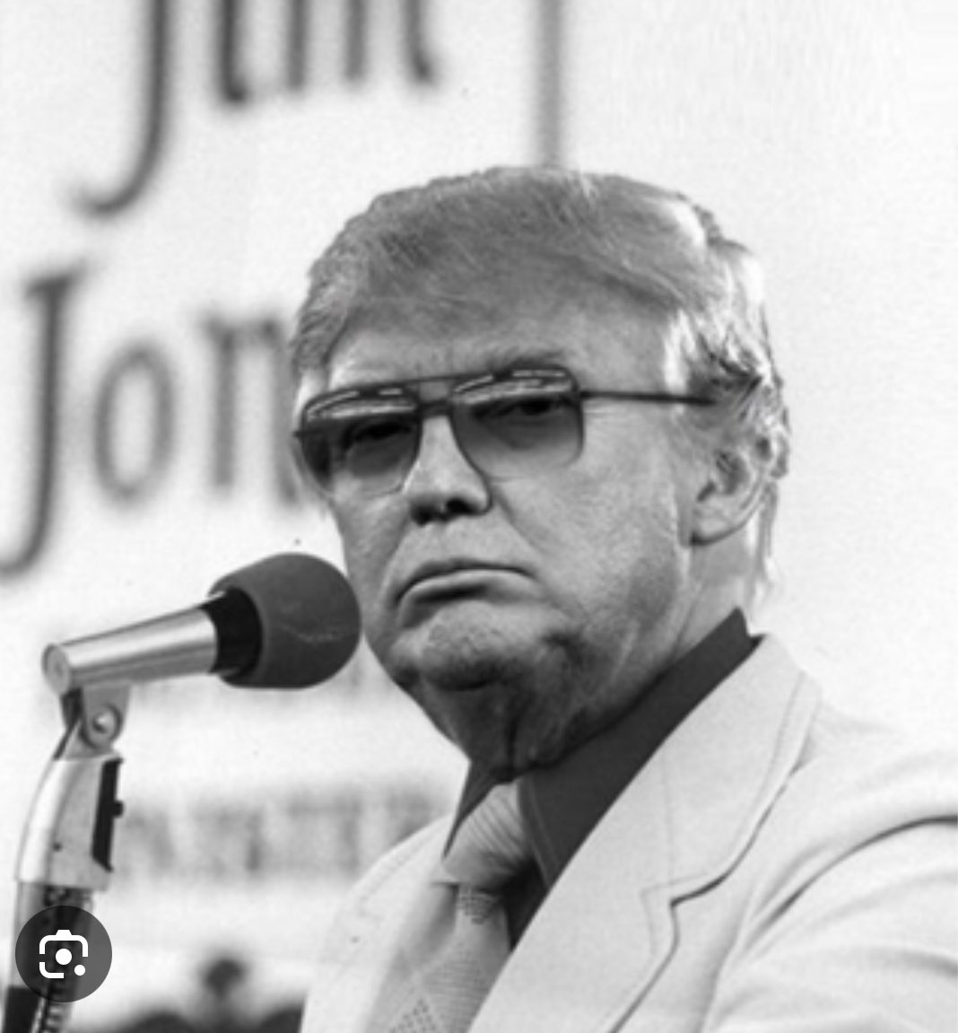 The Middle Fringe tweet media