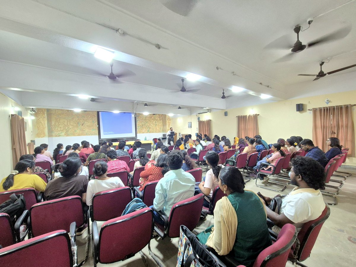 binagandhideori's tweet photo. Department of Ancient Indian History Culture and Archaeology, Visva-Bharati, Santiniketan organized a talk by Prof @ankurandutta on the topic Across Palk Strait: Shared Heritage of India and Sri Lanka. https://t.co/OTL27RSsNs