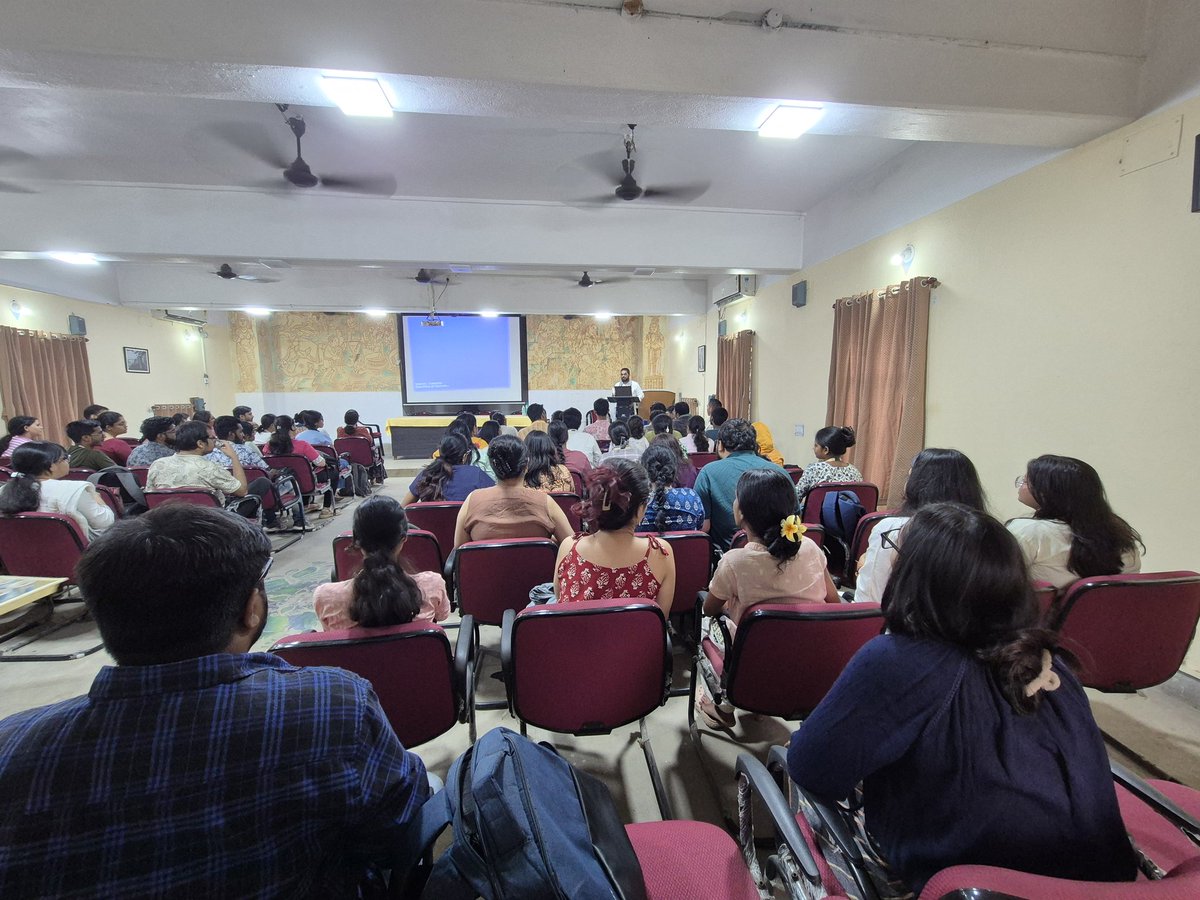 binagandhideori's tweet photo. Department of Ancient Indian History Culture and Archaeology, Visva-Bharati, Santiniketan organized a talk by Prof @ankurandutta on the topic Across Palk Strait: Shared Heritage of India and Sri Lanka. https://t.co/OTL27RSsNs