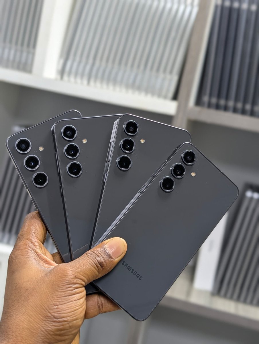 Geekglobaltech's tweet photo. Best Deal🔥
🇬🇧Premium Used
🅢 Samsung S24 FE 128GB Available!
NB: Factory Unlocked✅
• Mint Condition 

Price Now: ₦540,000 Only 

To Place Order &amp; Delivery ⤵
DM/Call/Whatsapp +2348132727945

Kindly Repost❤️

#GeekTech https://t.co/0U5o67SSzT