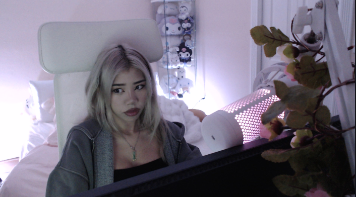 erina ౨ৎ tweet media