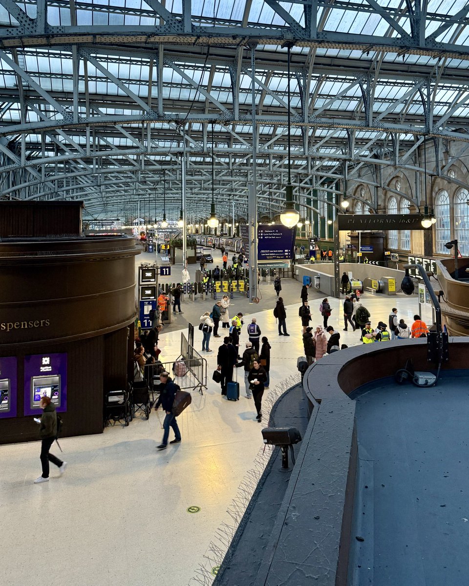 Glasgow Central tweet media