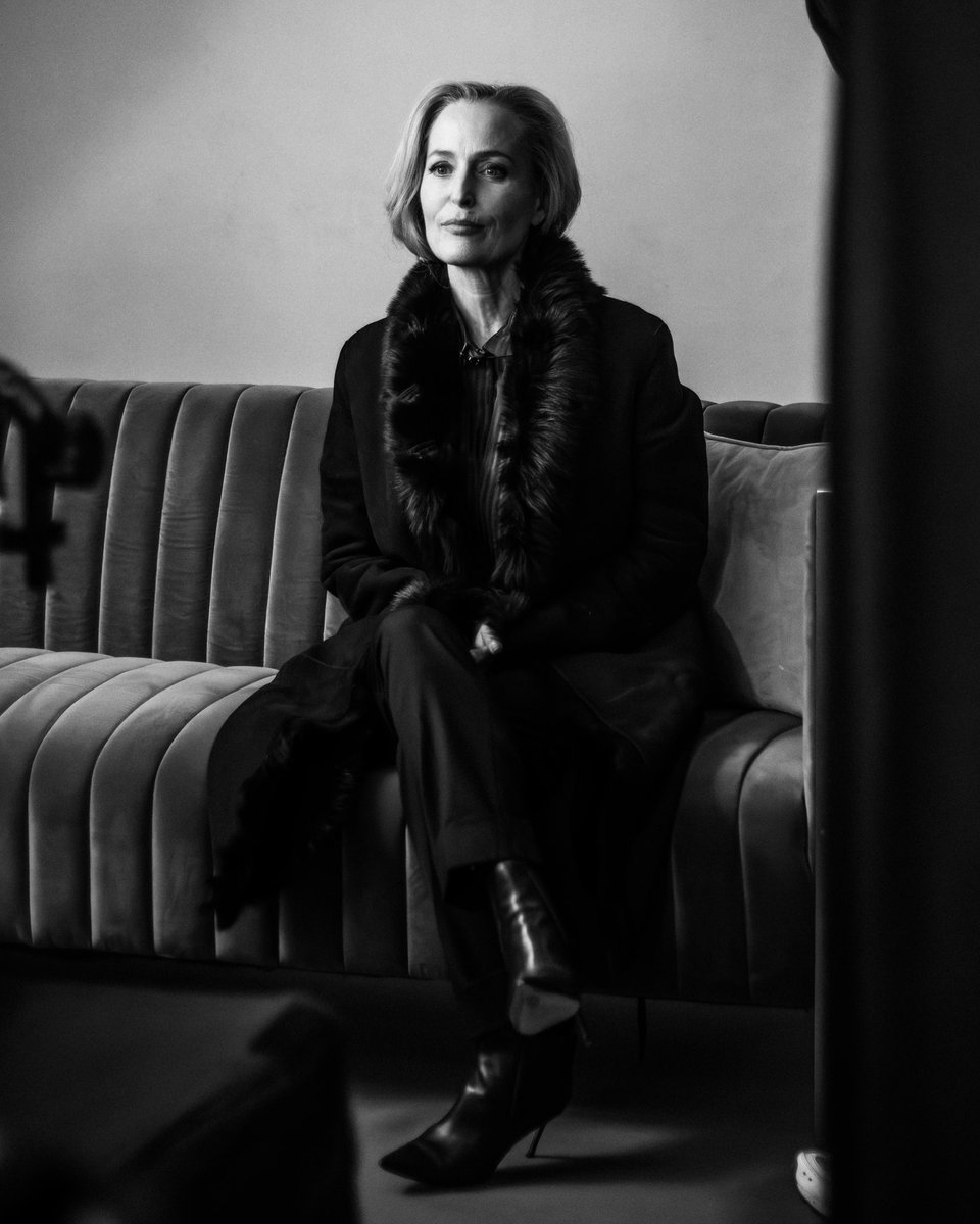 Gillian Anderson tweet media