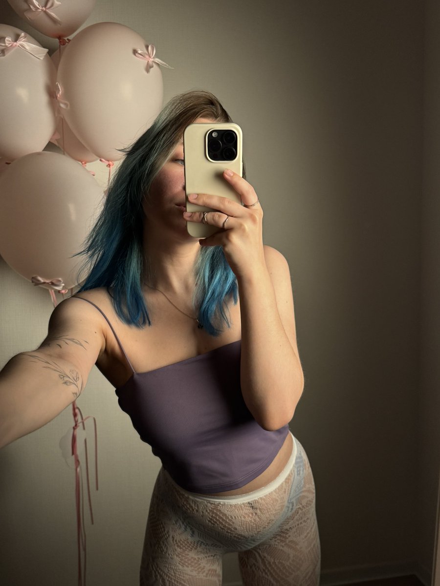 Blue Moon tweet media