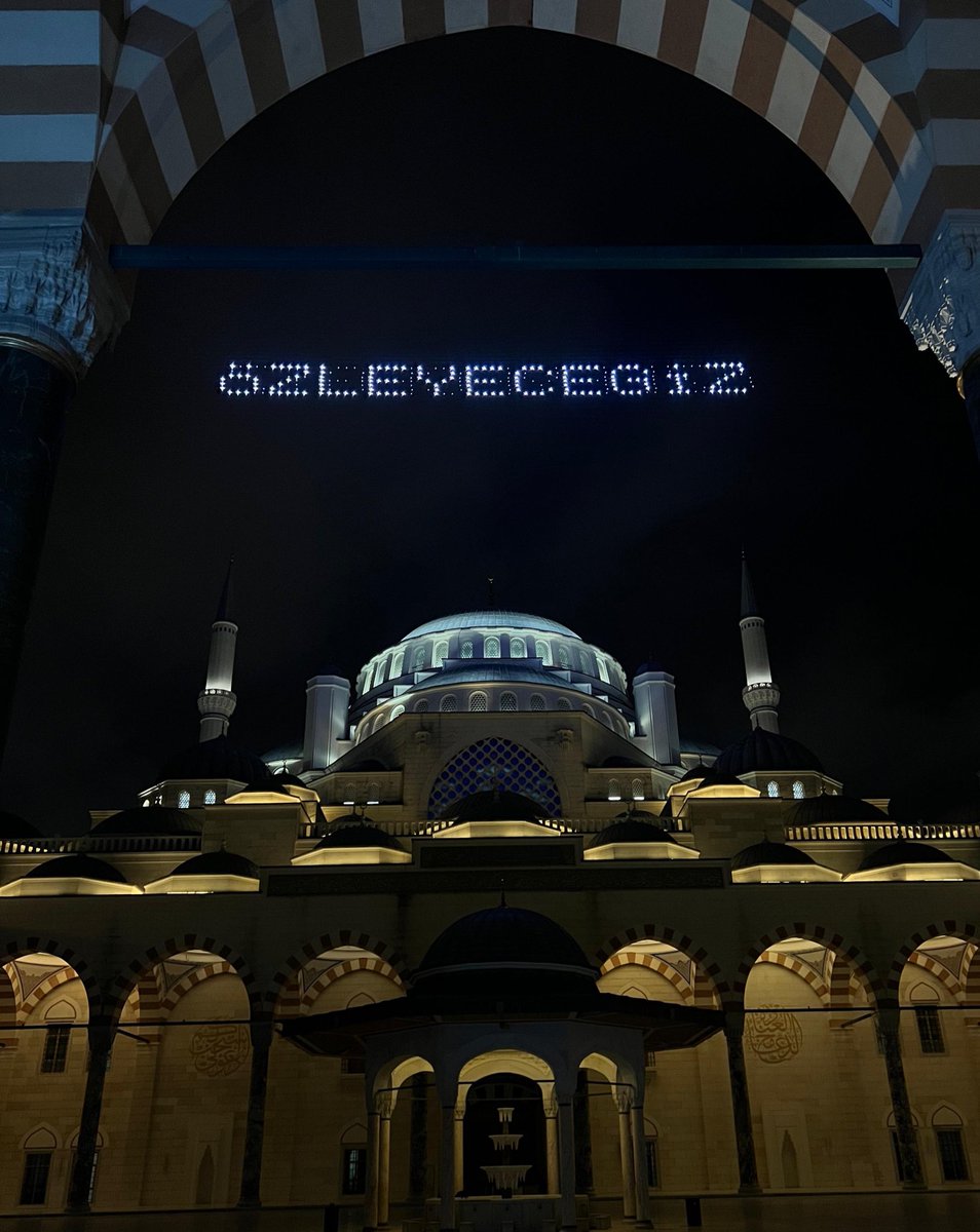 keyfimcee's tweet photo. Elveda Ya Şehr-i Ramazan 🌙 https://t.co/FCyE0q7TaQ