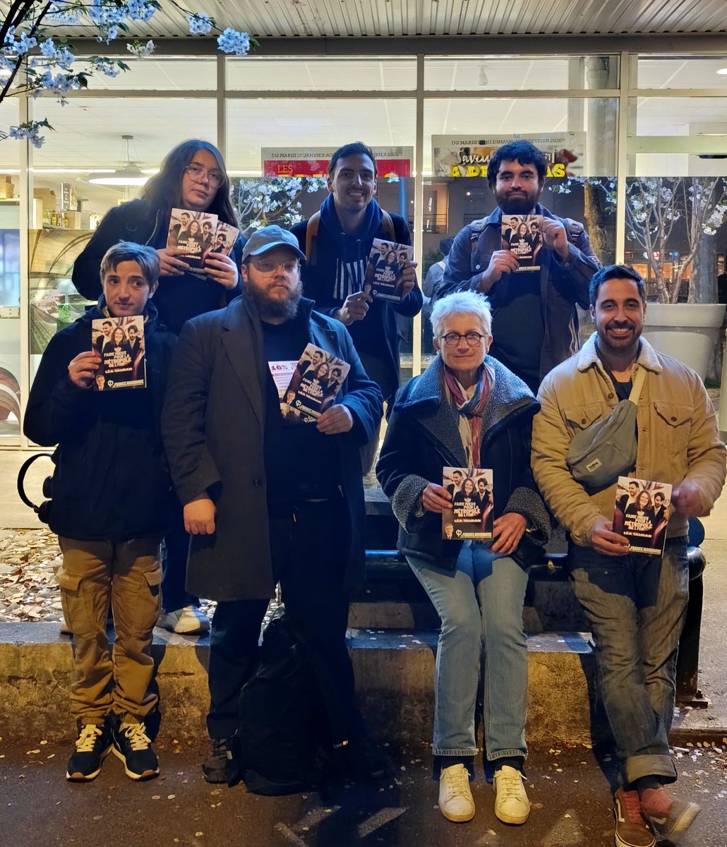 En action pour des élu·es de combat à la Métropole de Lyon !