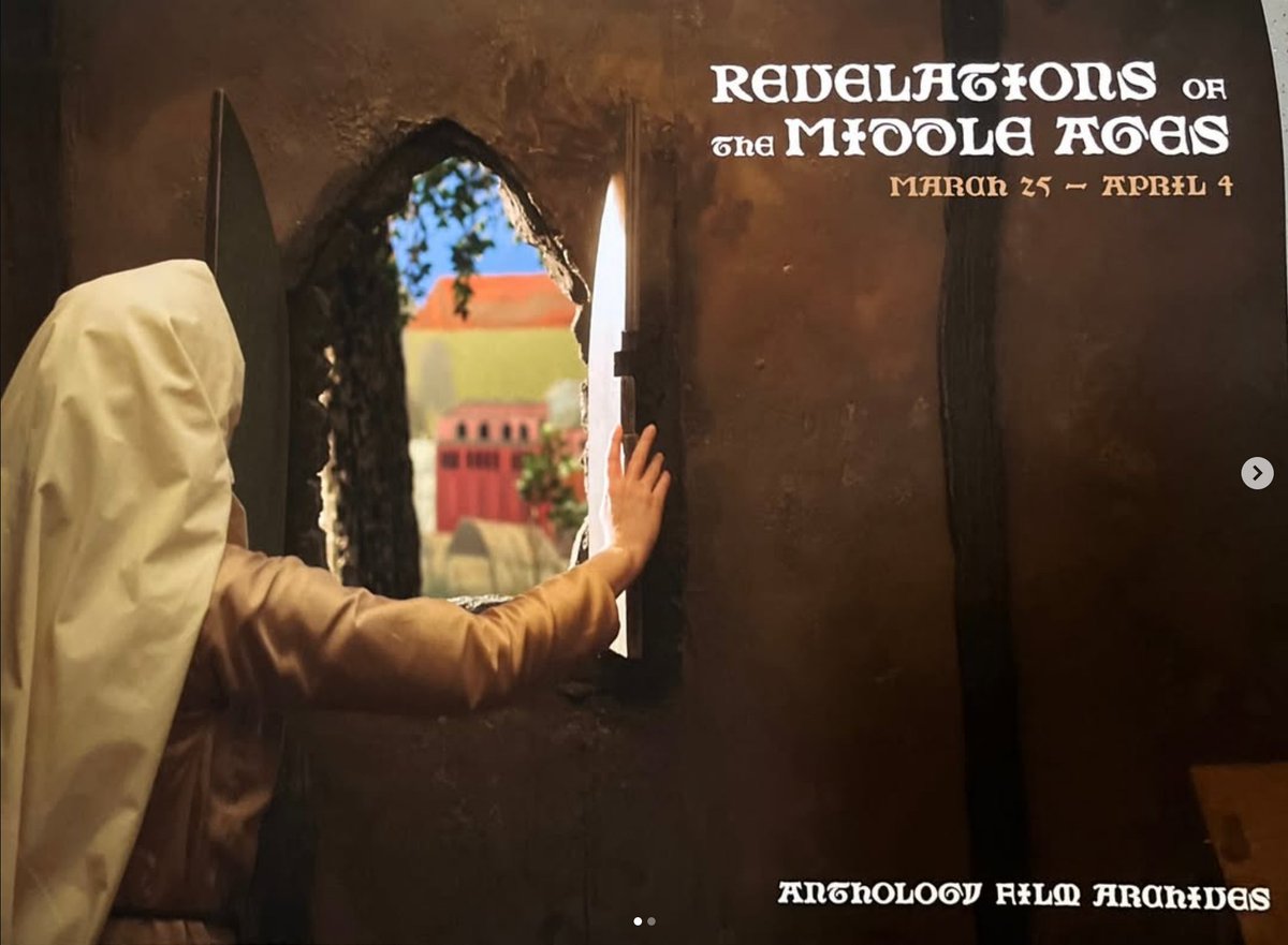 Caroline v. Golum tweet media