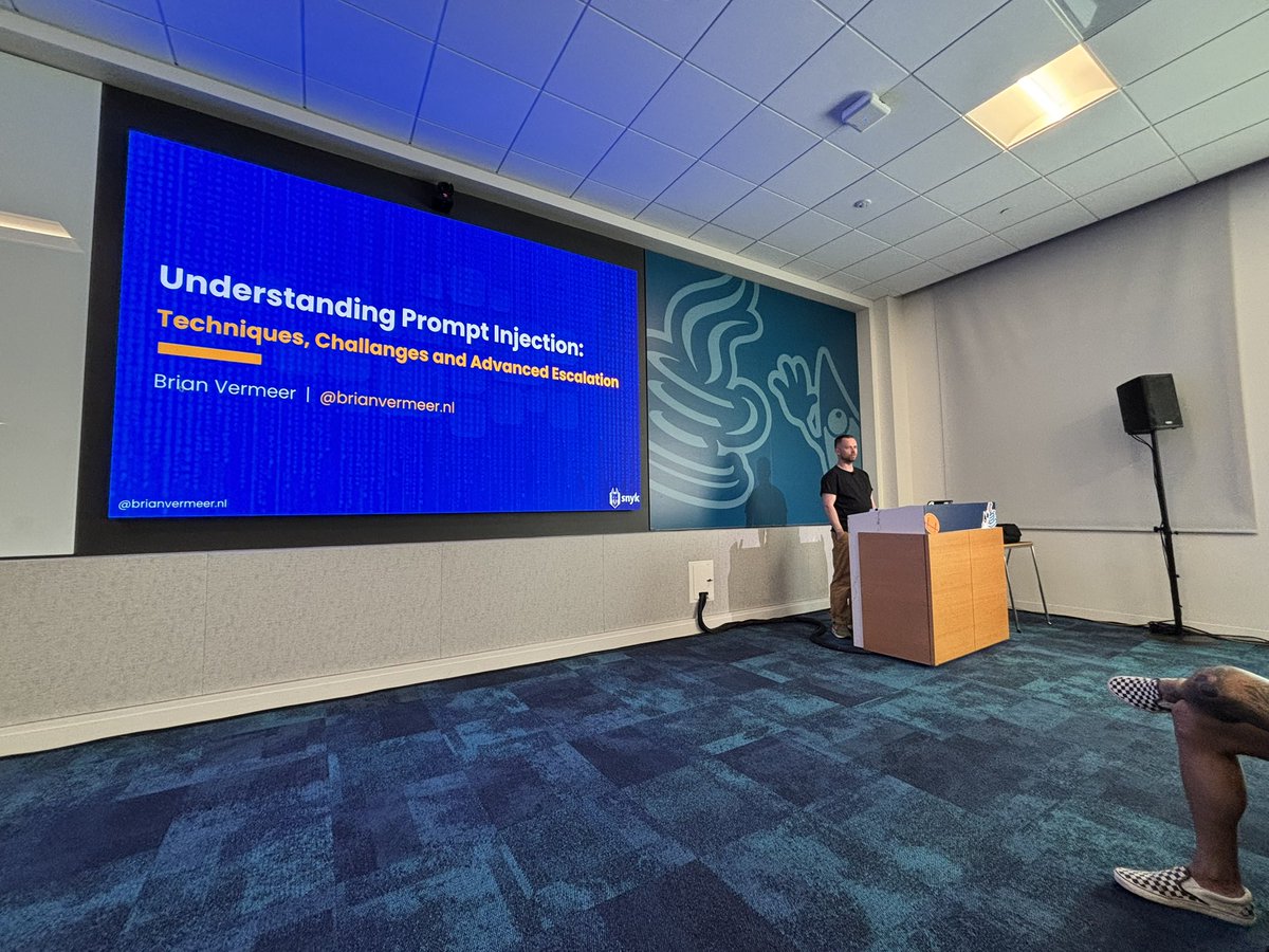 Simon Martinelli tweet media