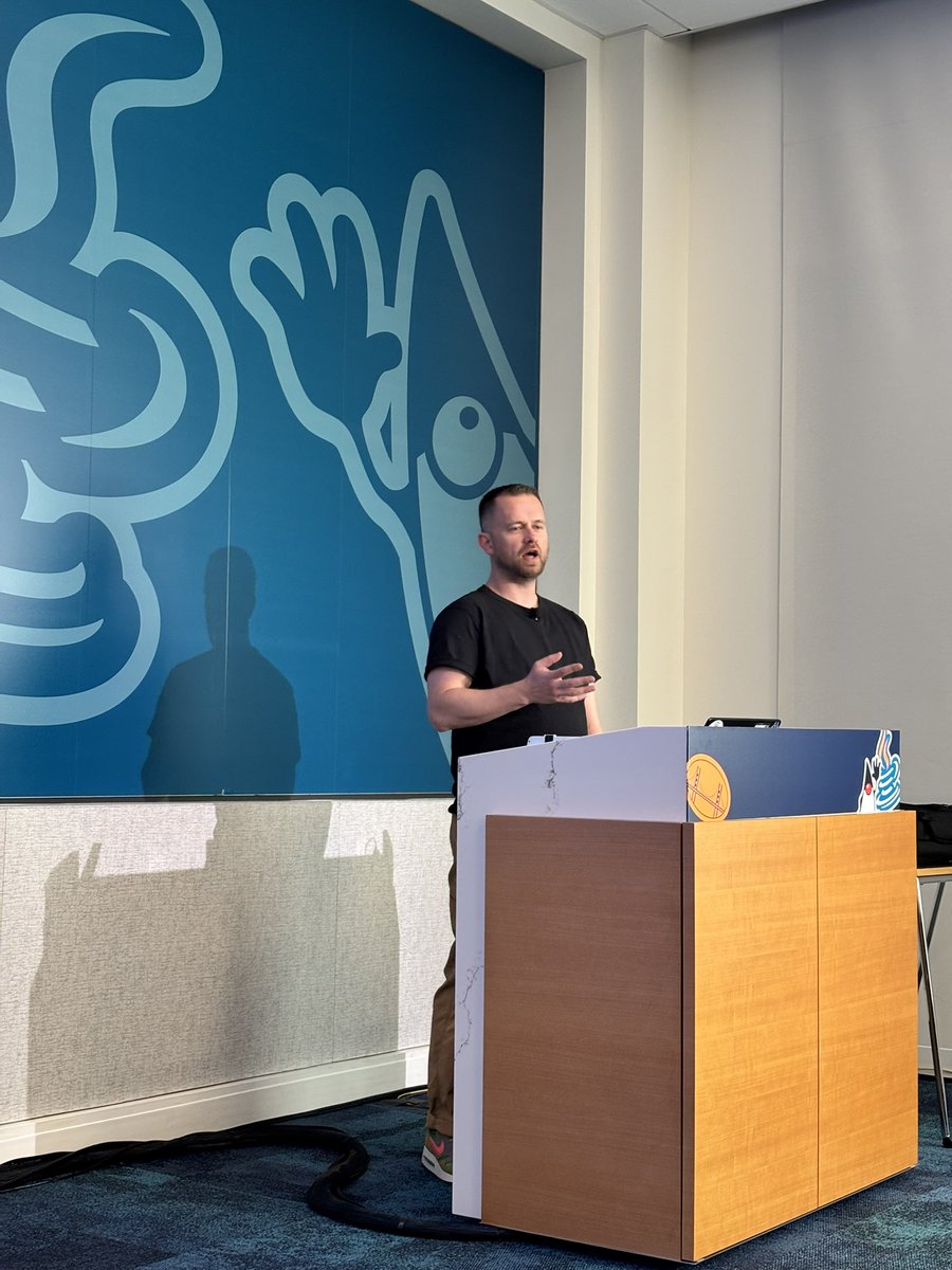 Simon Martinelli tweet media