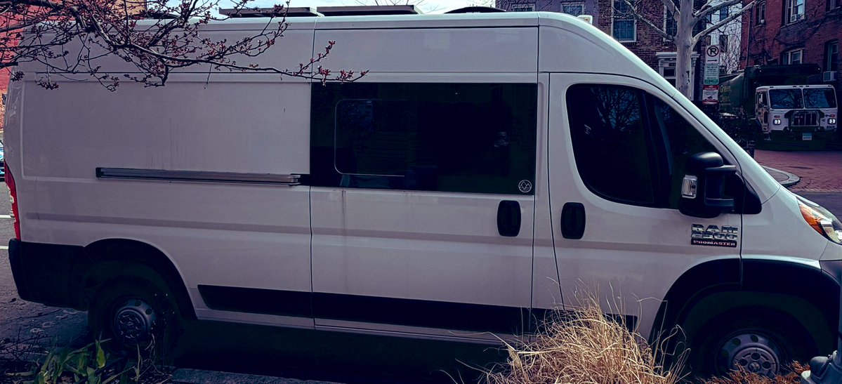 Hank Thomas tweet media