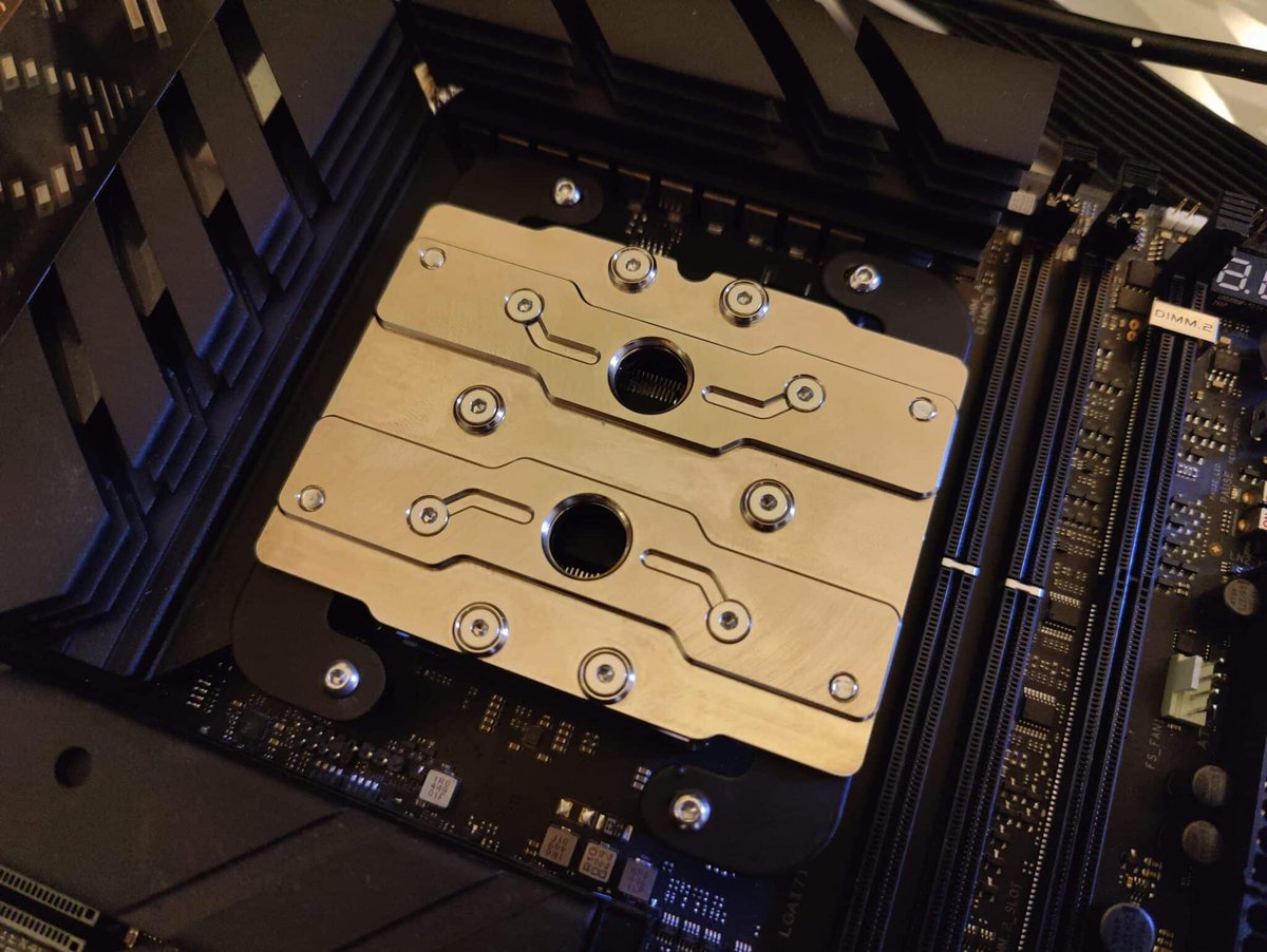 Overclocking.com tweet media