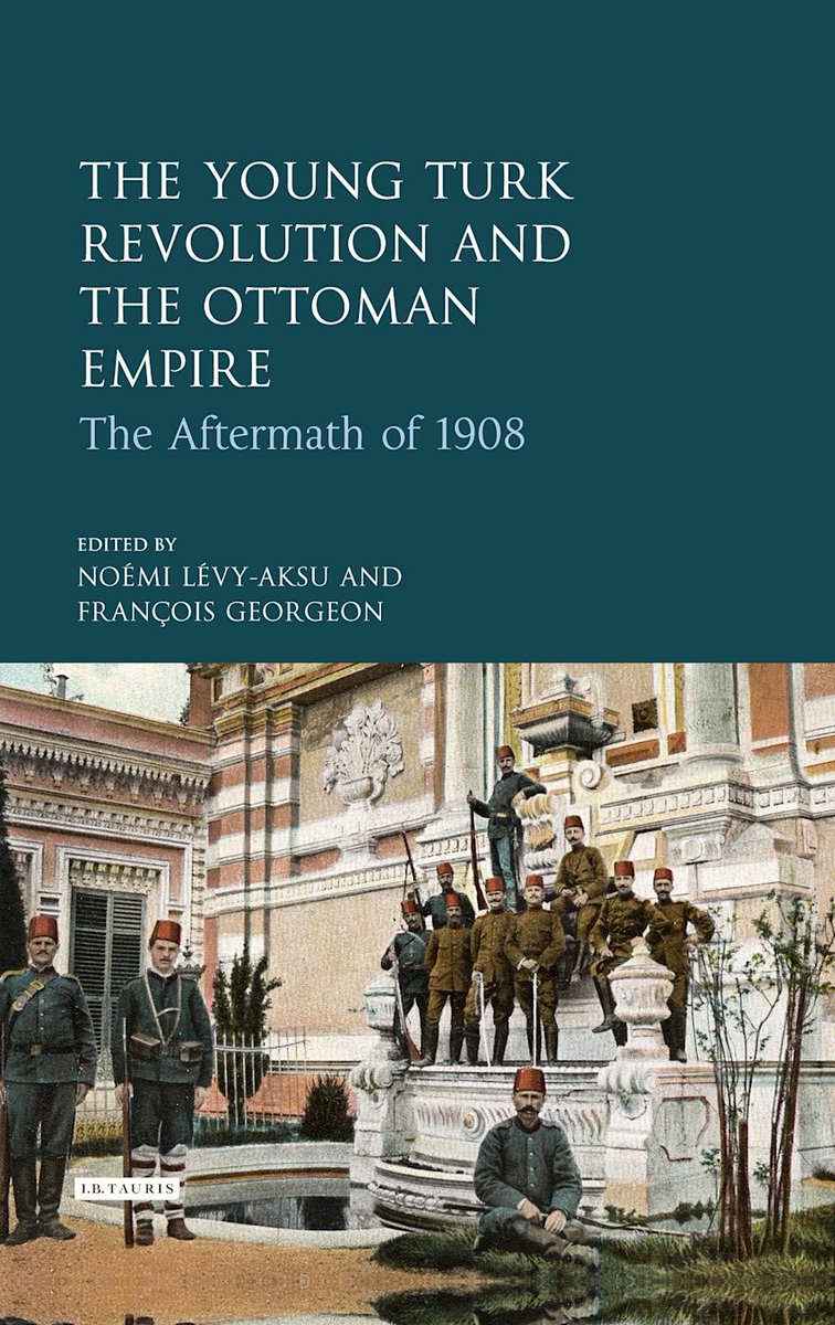 utilitaryan's tweet photo. What’re you guys reading right now? https://t.co/rb0LsIVaxT