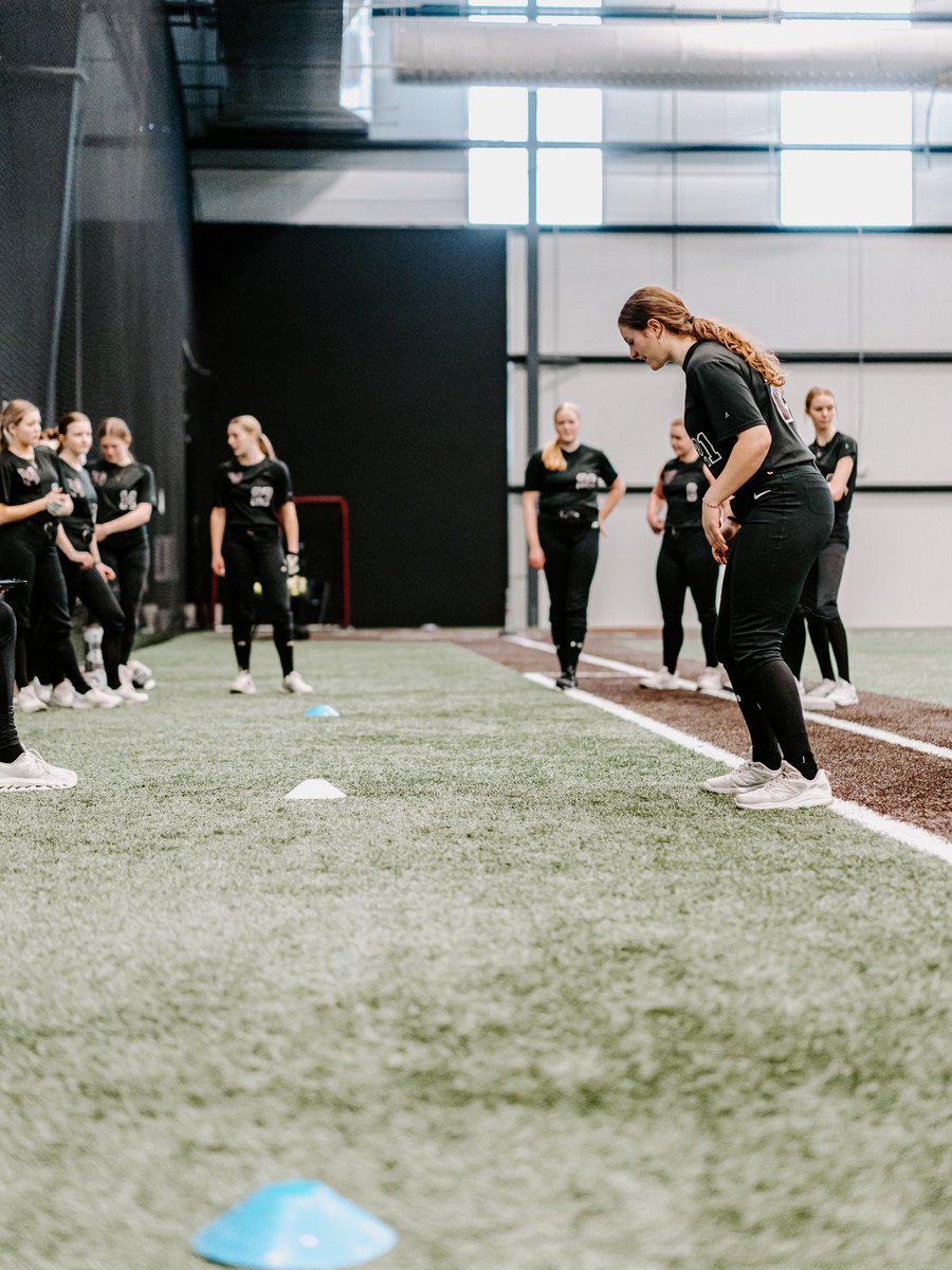 MASH Softball tweet media