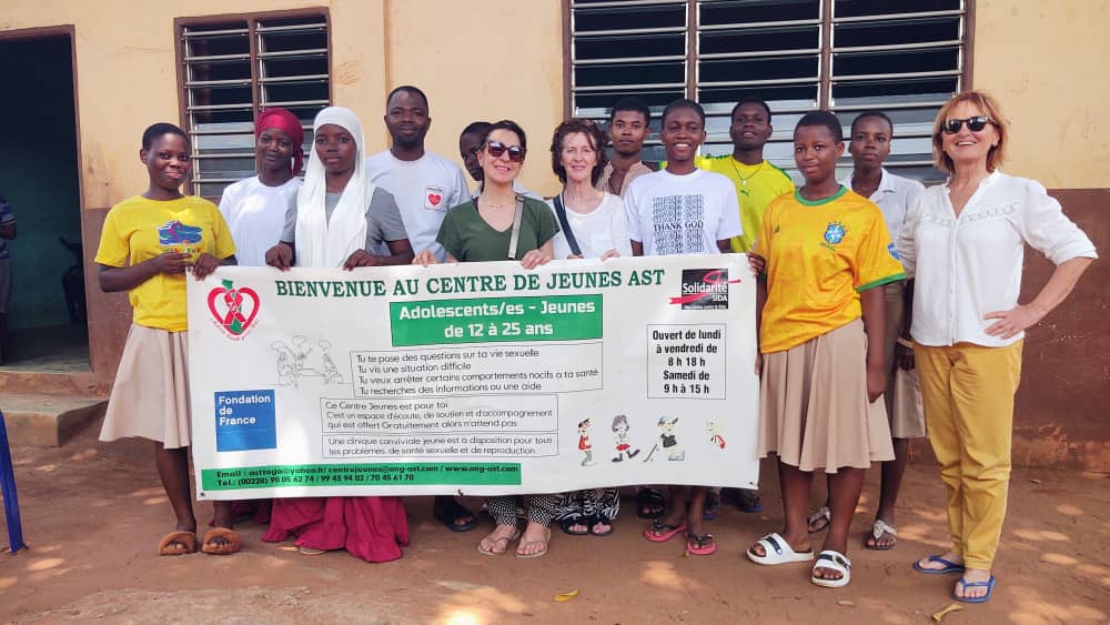 ong_ast's tweet photo. Nous avons accueilli un groupe de bénévoles venus de France pour s’engager aux côtés de nos équipes et communautés.
Du 9 au 13 mars 2026, leur contribution a été précieuse en : appui aux activités socio-éducative,Sensibilisation en milieu scolaire, extrascolaire et communautaire. https://t.co/YGS2h1R0B7