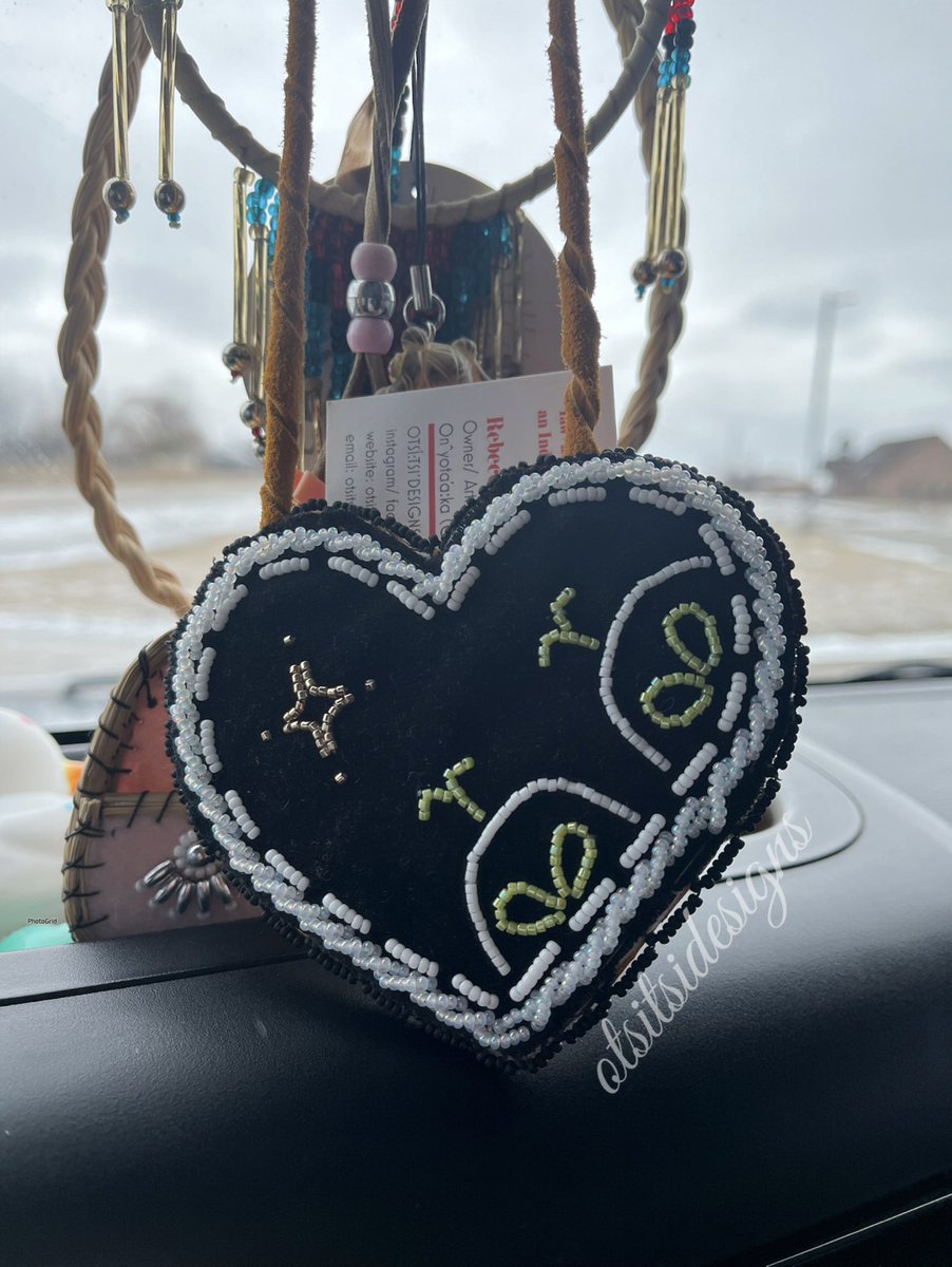 otsitsidesigns tweet media